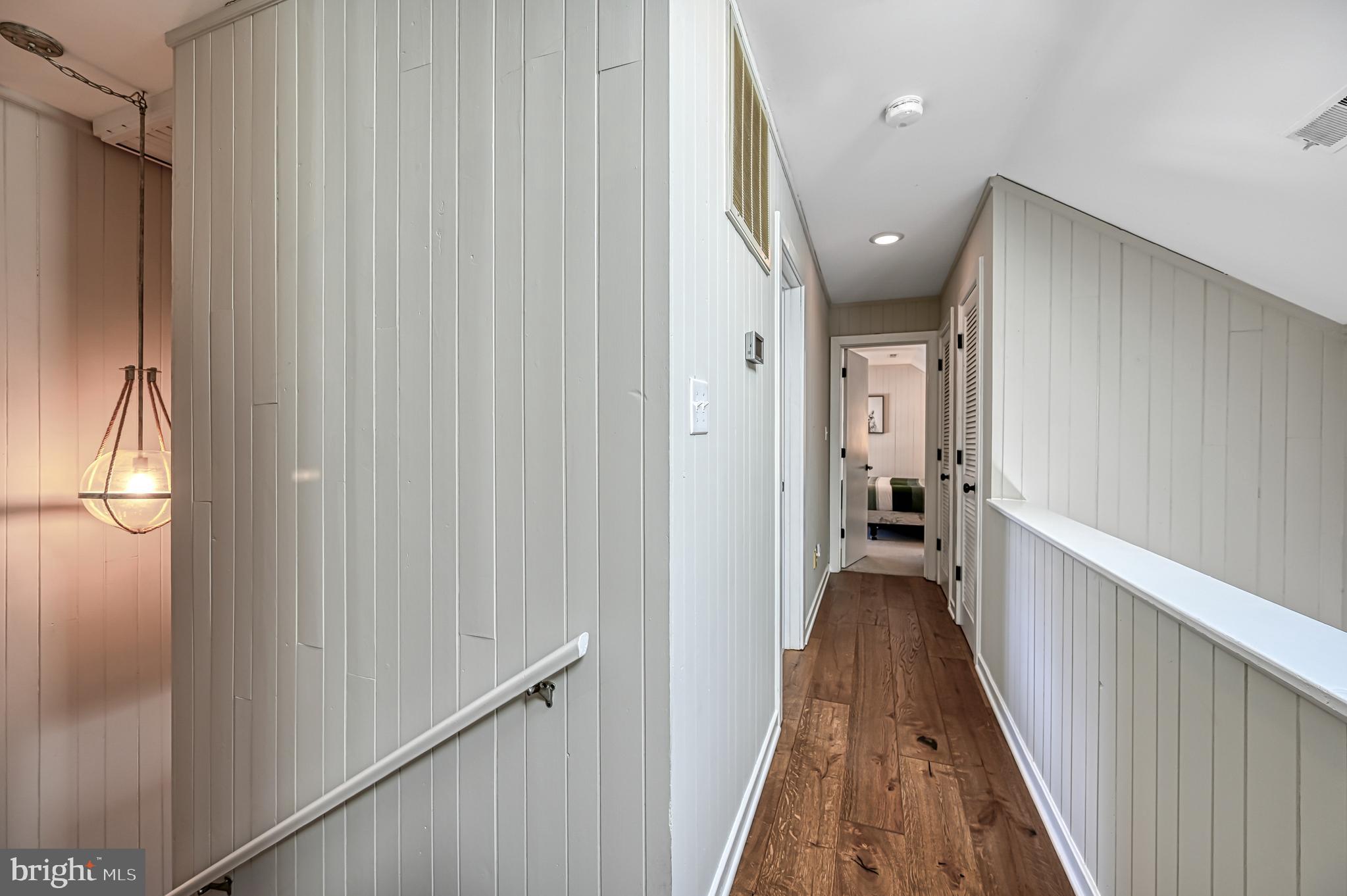 OAKRIDGE - Residential