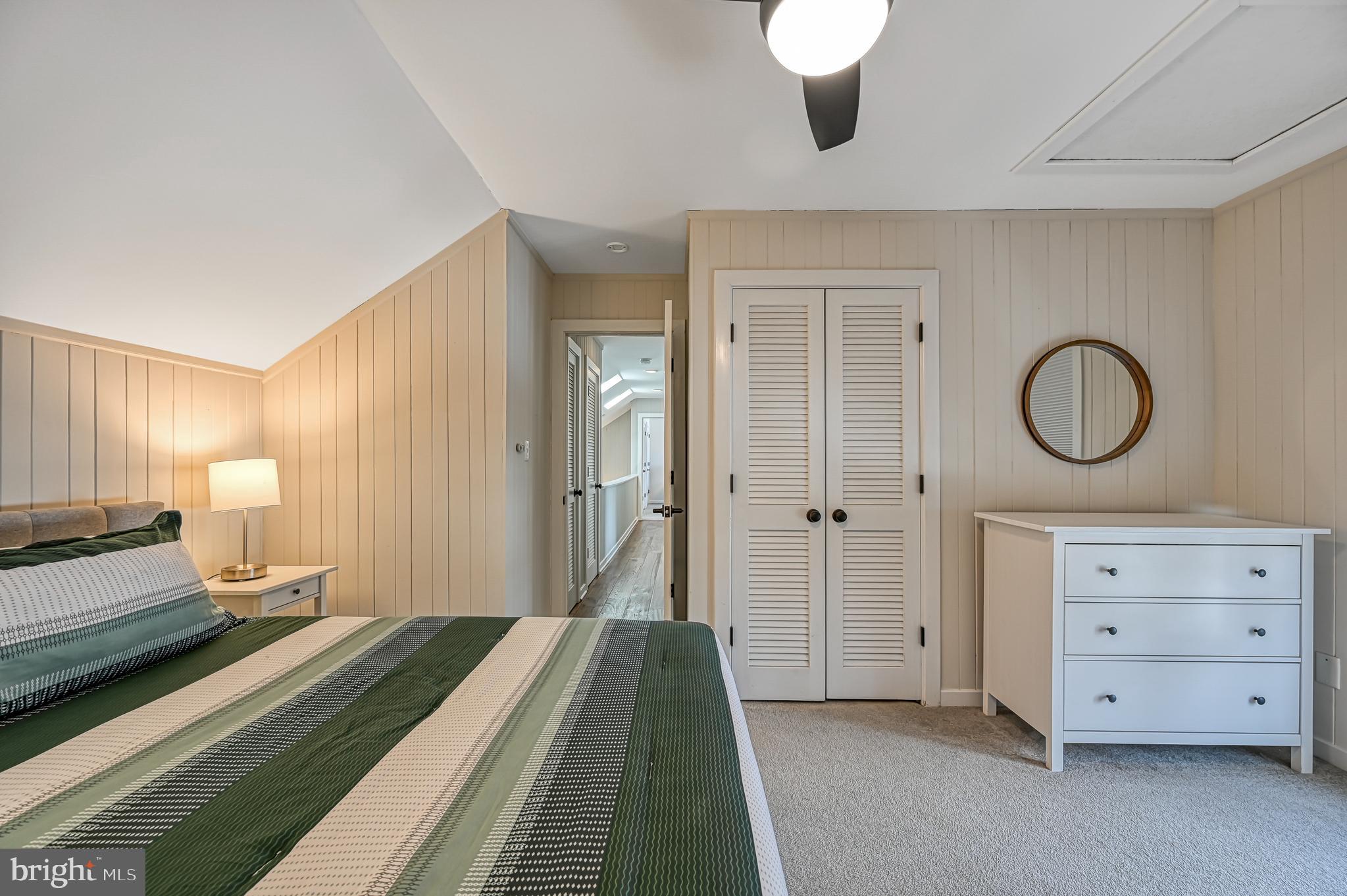 OAKRIDGE - Residential