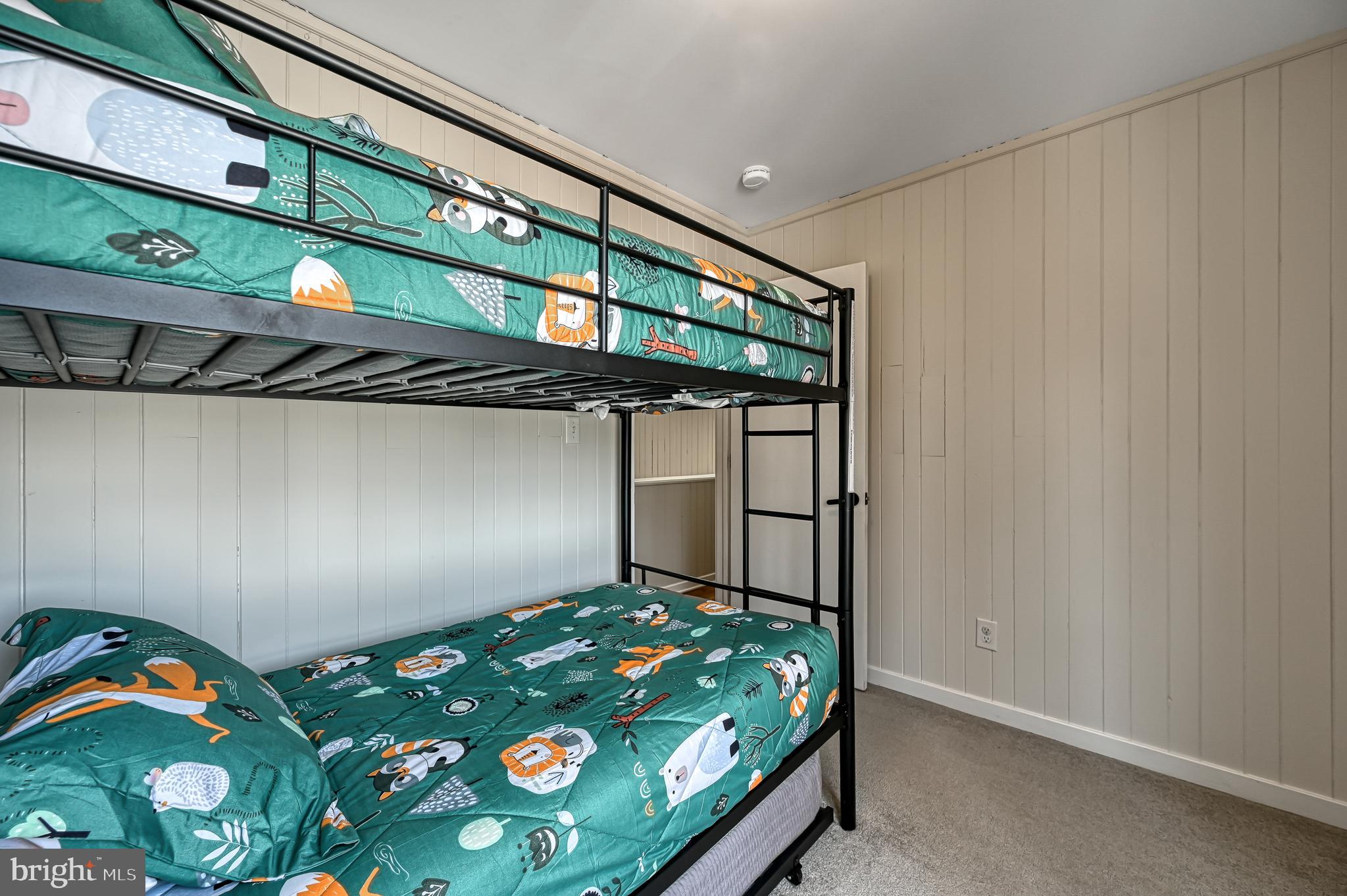 OAKRIDGE - Residential