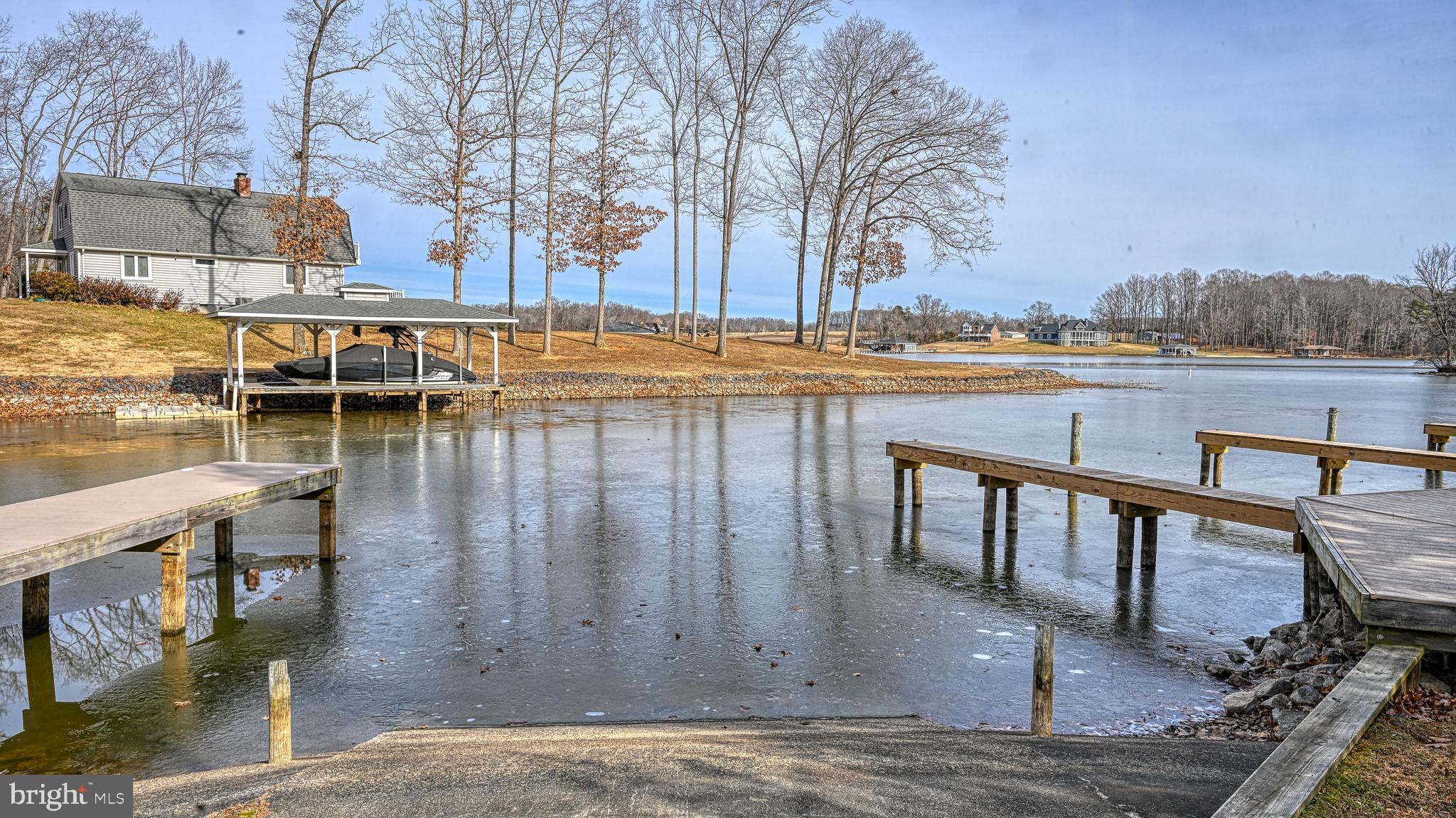 OAKRIDGE - Residential