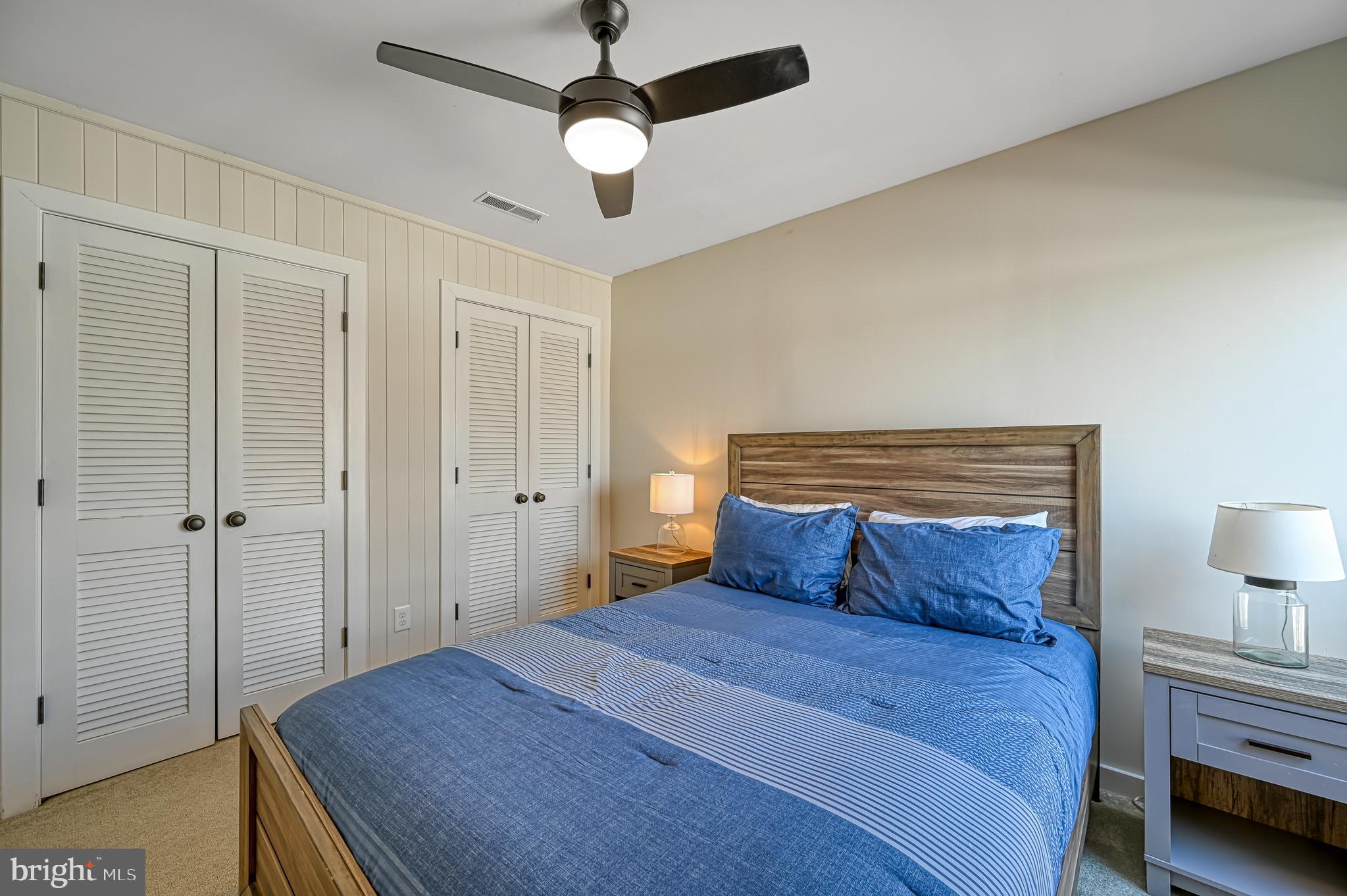 OAKRIDGE - Residential