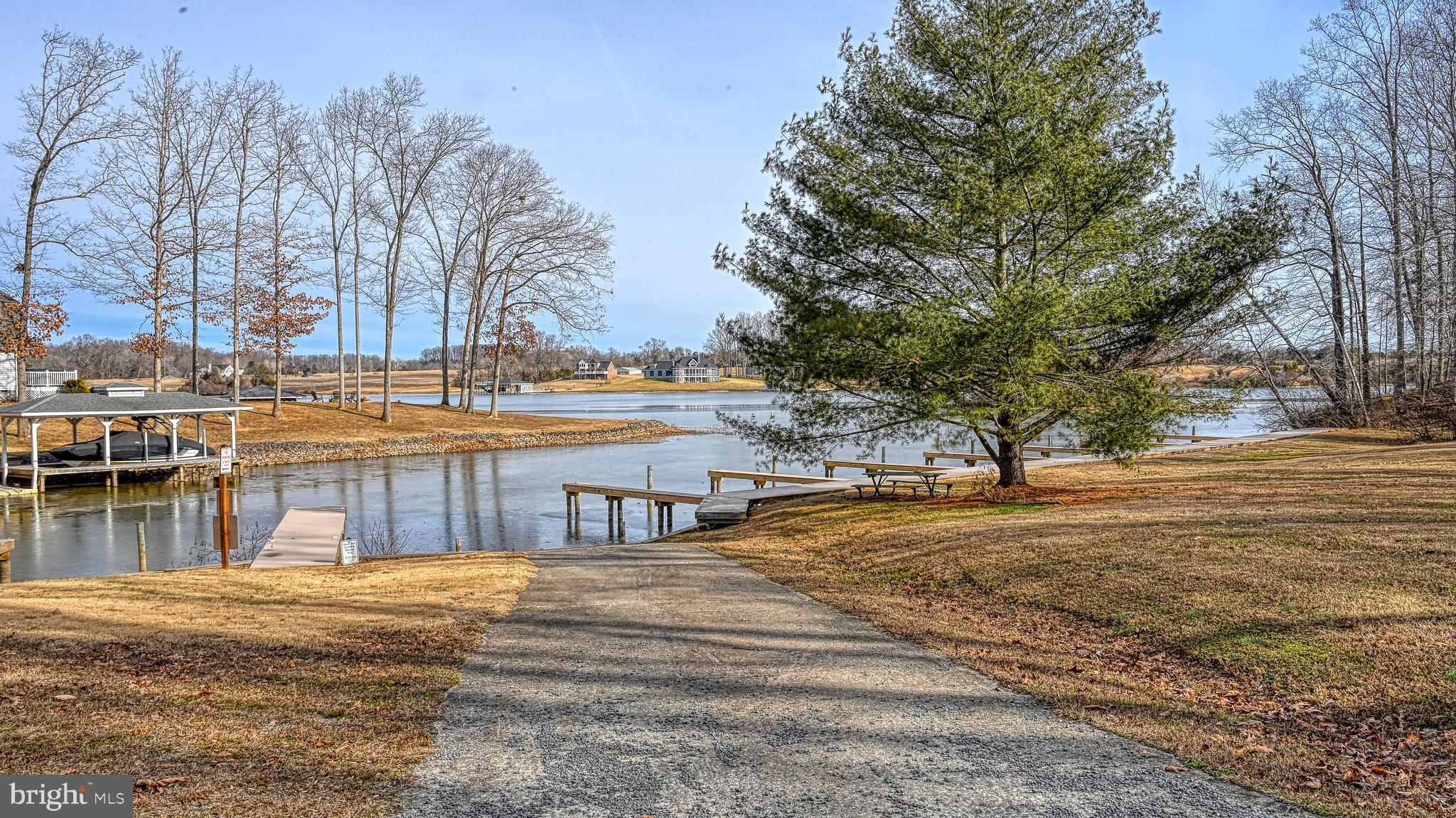 OAKRIDGE - Residential