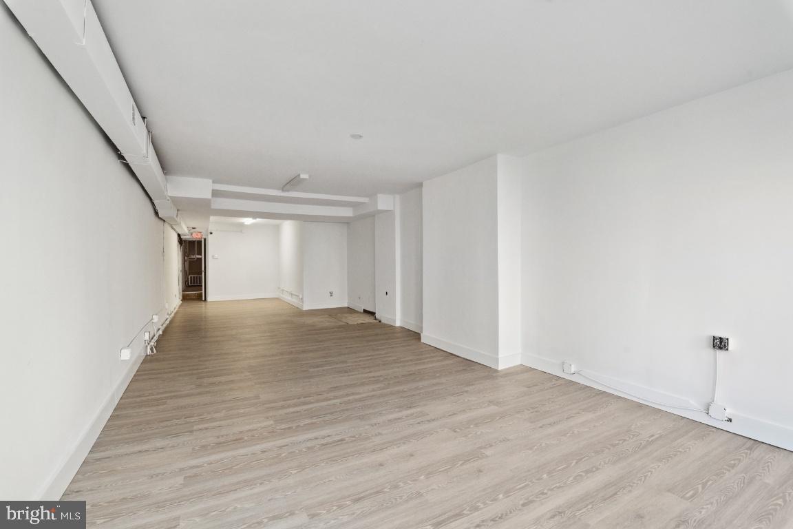 WASHINGTON VILLAGE - Commercial Sale