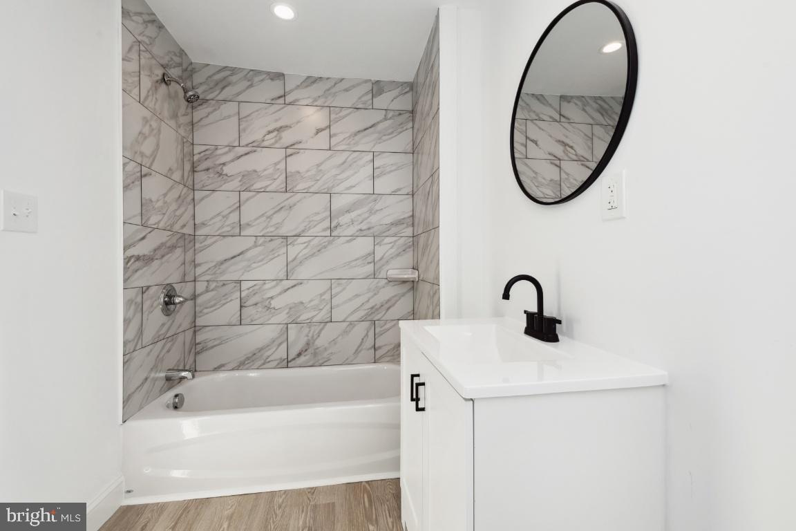 WASHINGTON VILLAGE - Commercial Sale