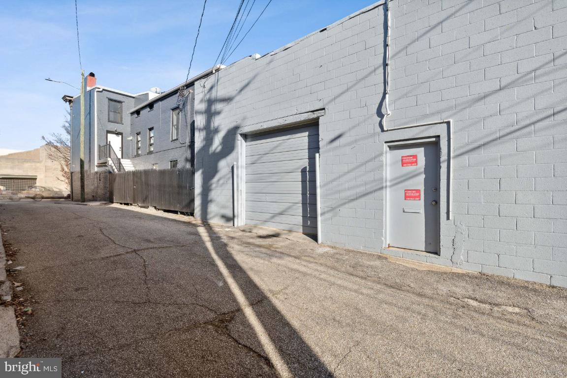 WASHINGTON VILLAGE - Commercial Sale