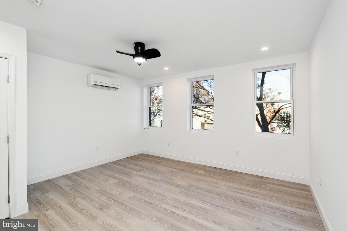 WASHINGTON VILLAGE - Commercial Sale