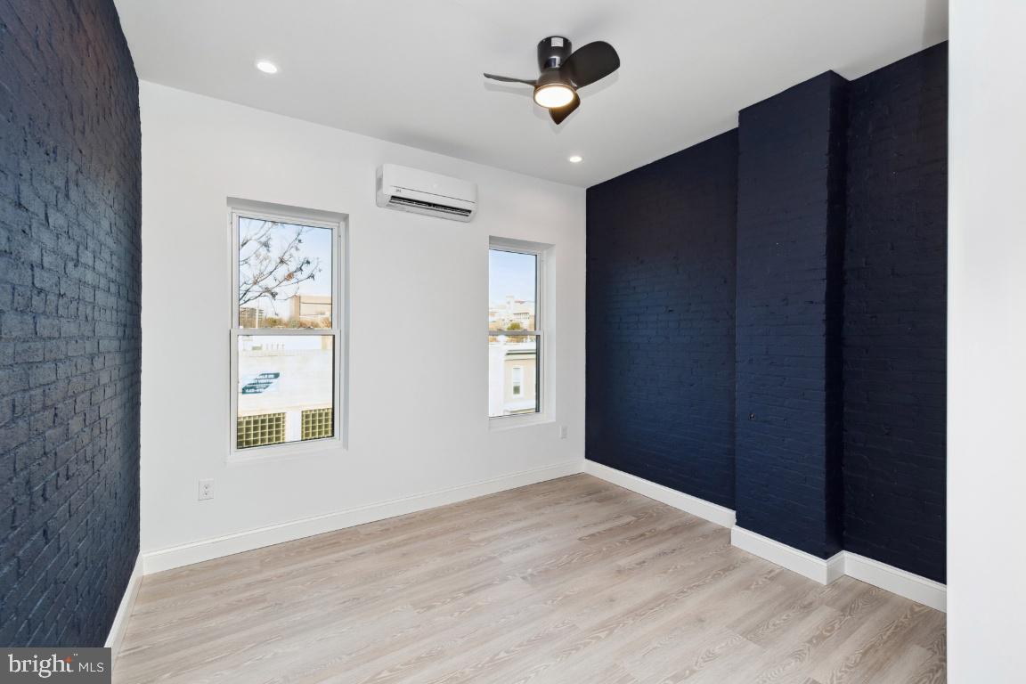 WASHINGTON VILLAGE - Commercial Sale