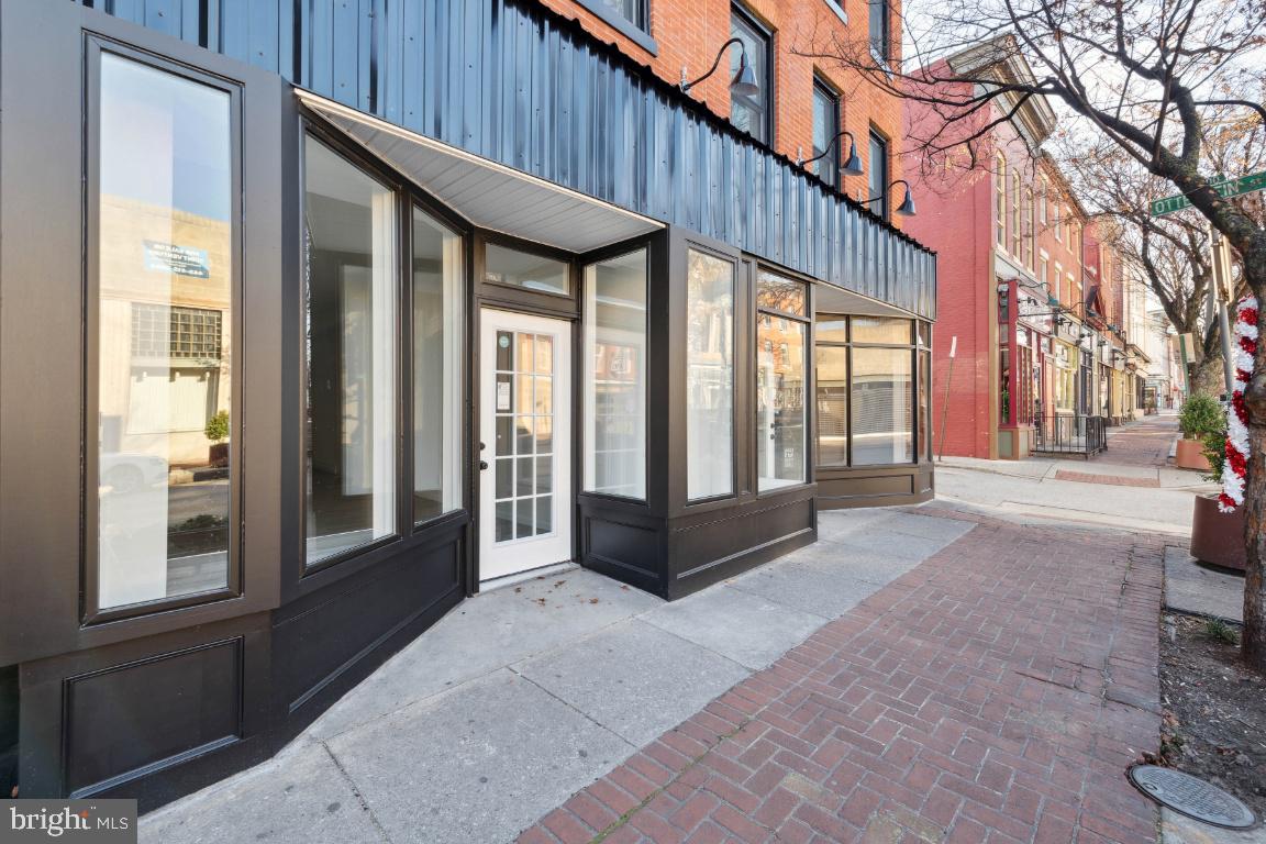 WASHINGTON VILLAGE - Commercial Sale