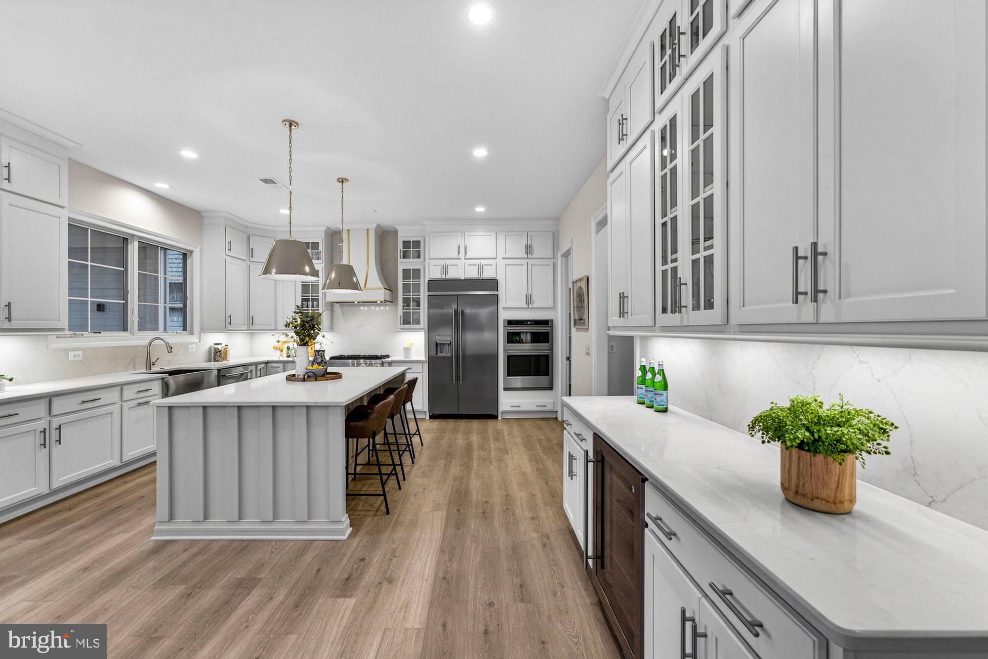 VIENNA WOODS - Residential