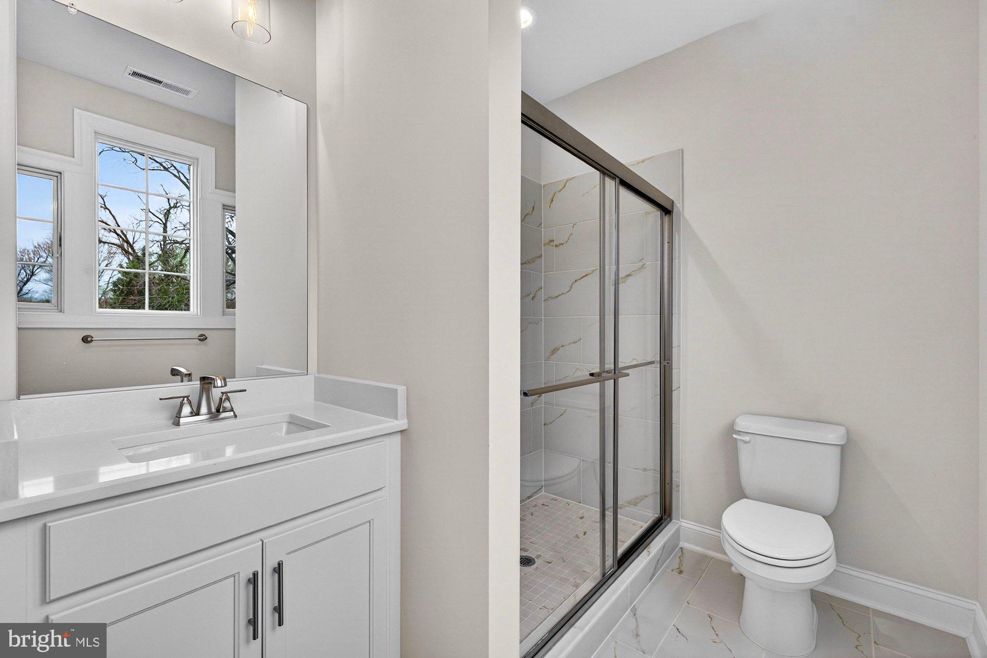 VIENNA WOODS - Residential