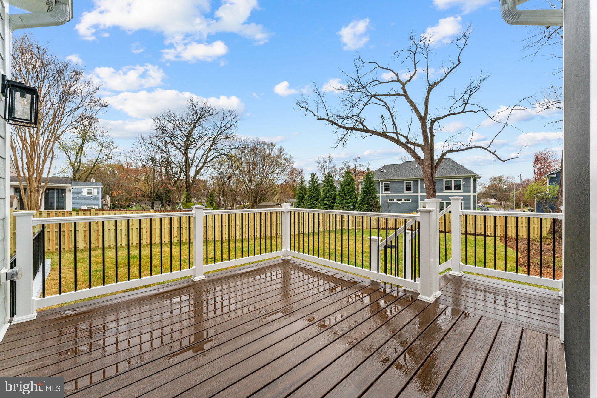 VIENNA WOODS - Residential