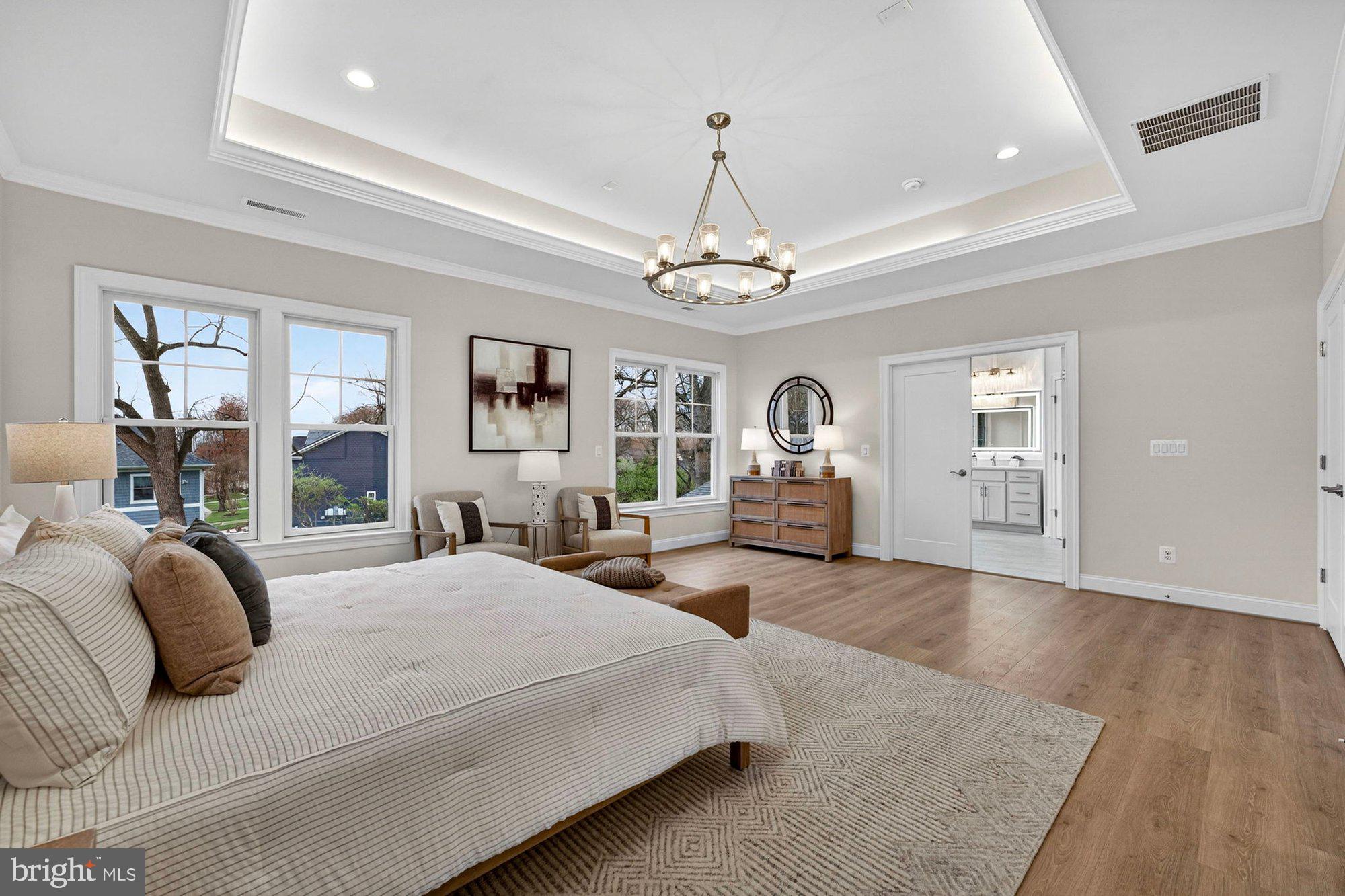 VIENNA WOODS - Residential