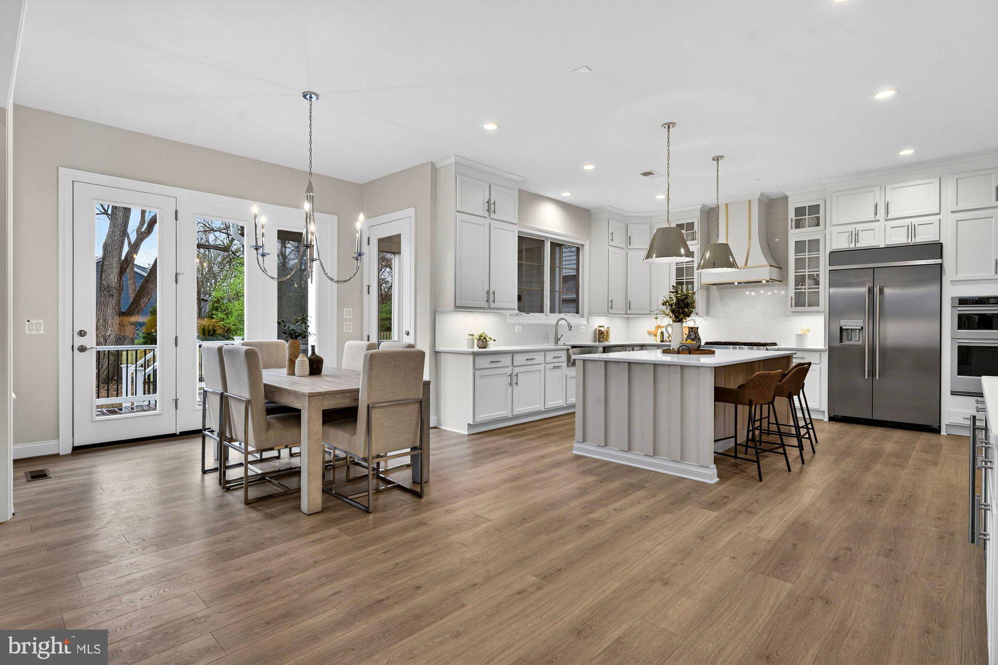 VIENNA WOODS - Residential