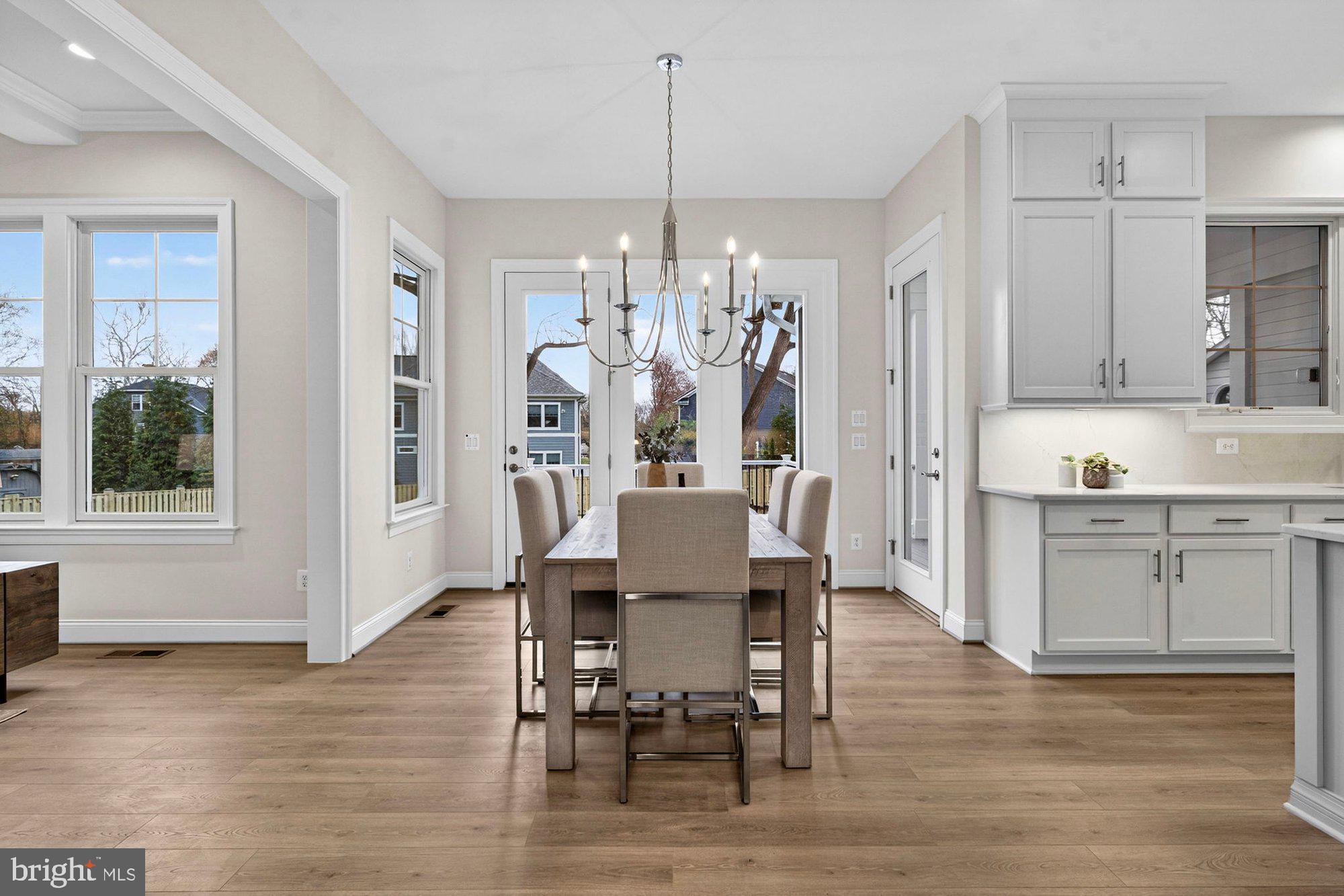 VIENNA WOODS - Residential