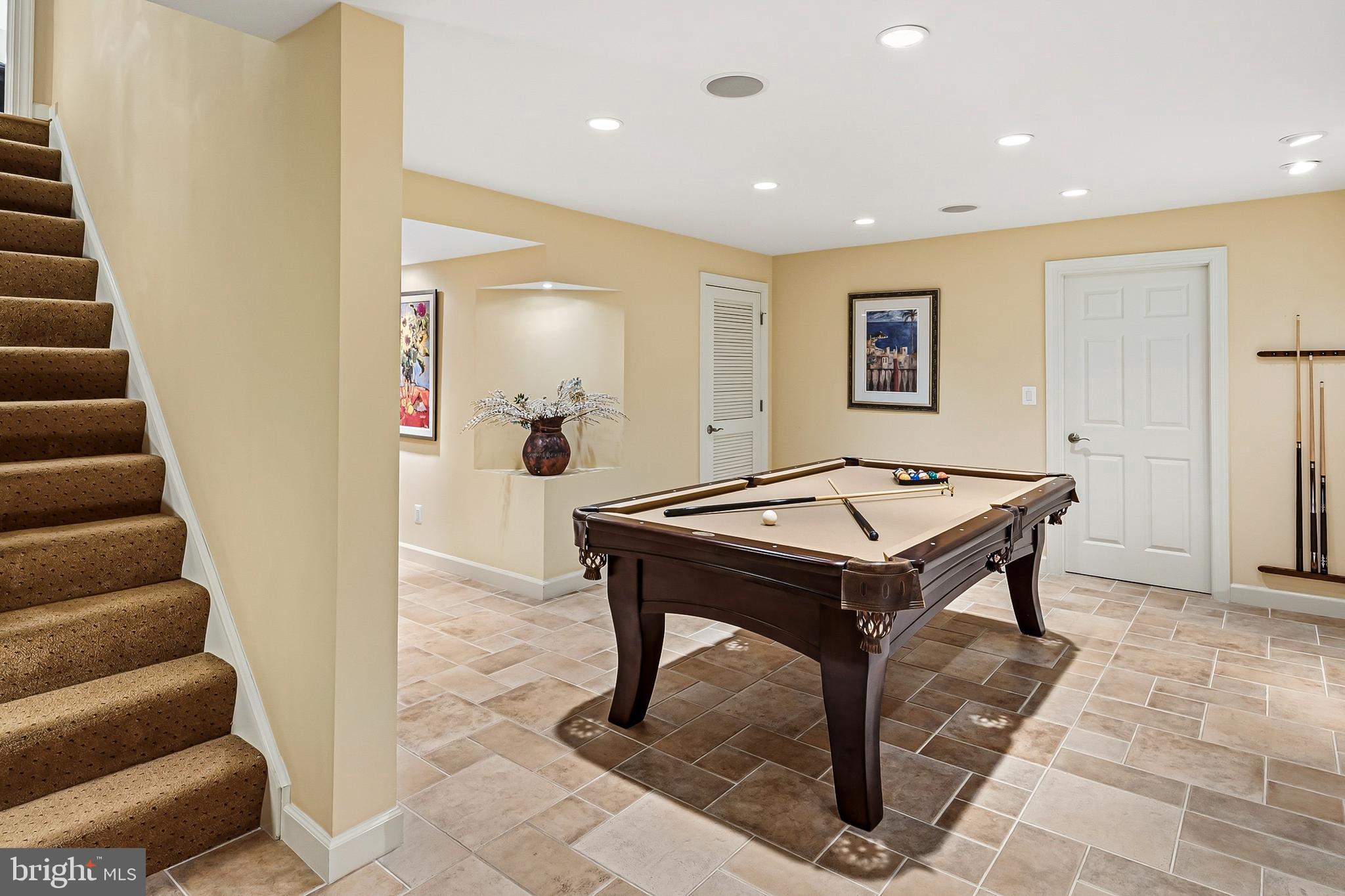 WYNNEWOOD - Residential