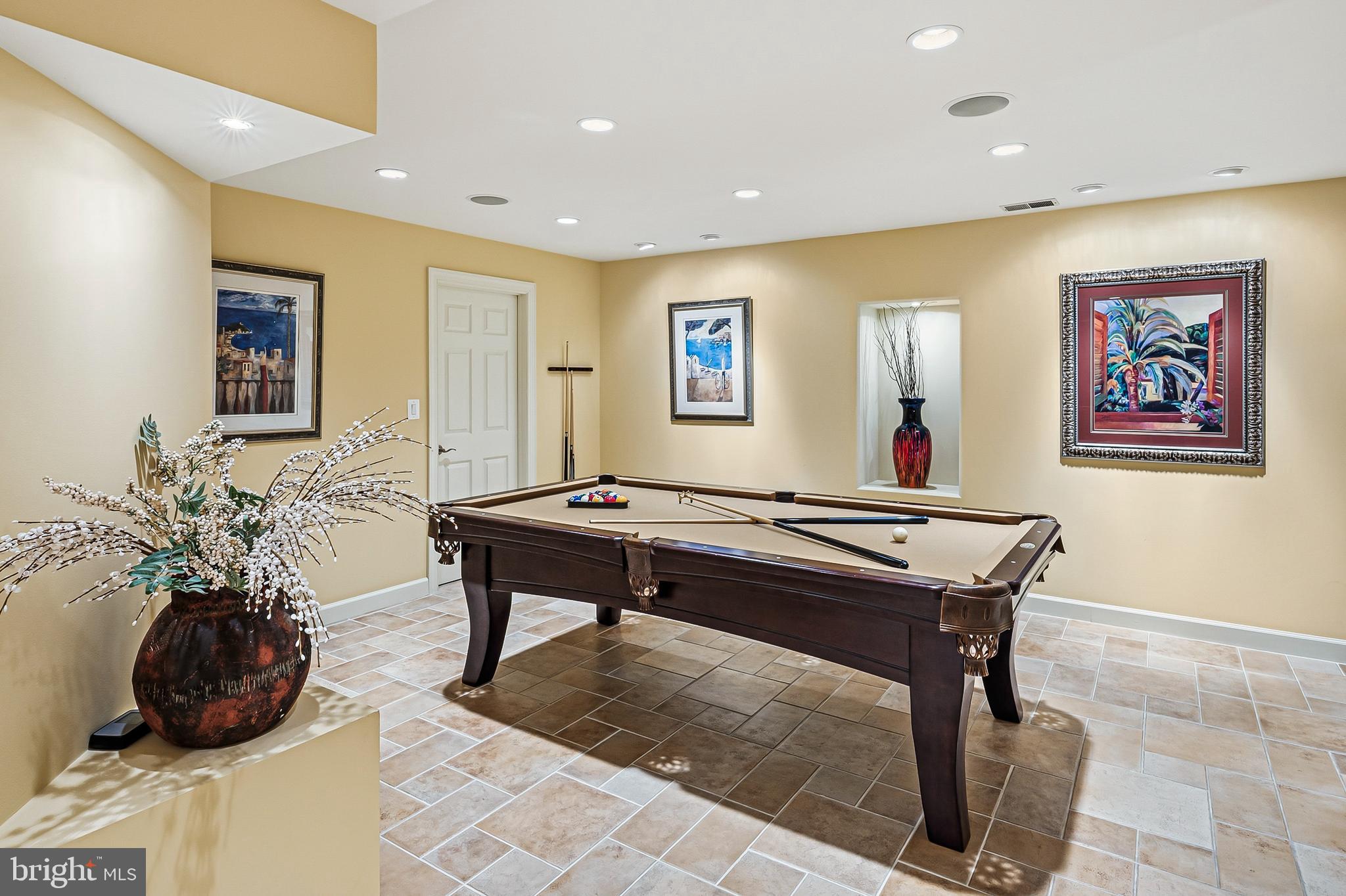 WYNNEWOOD - Residential