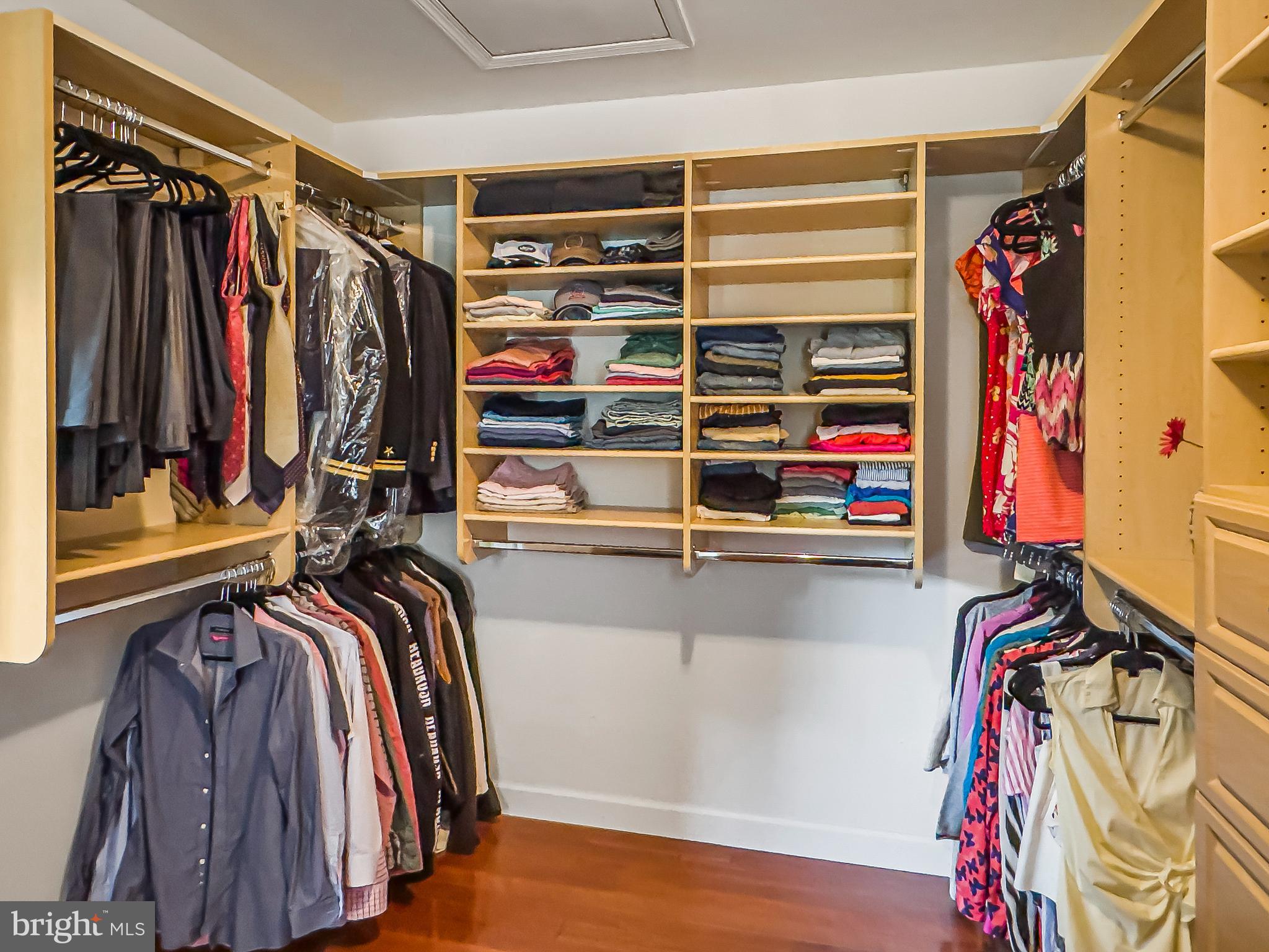 WYNNEWOOD - Residential