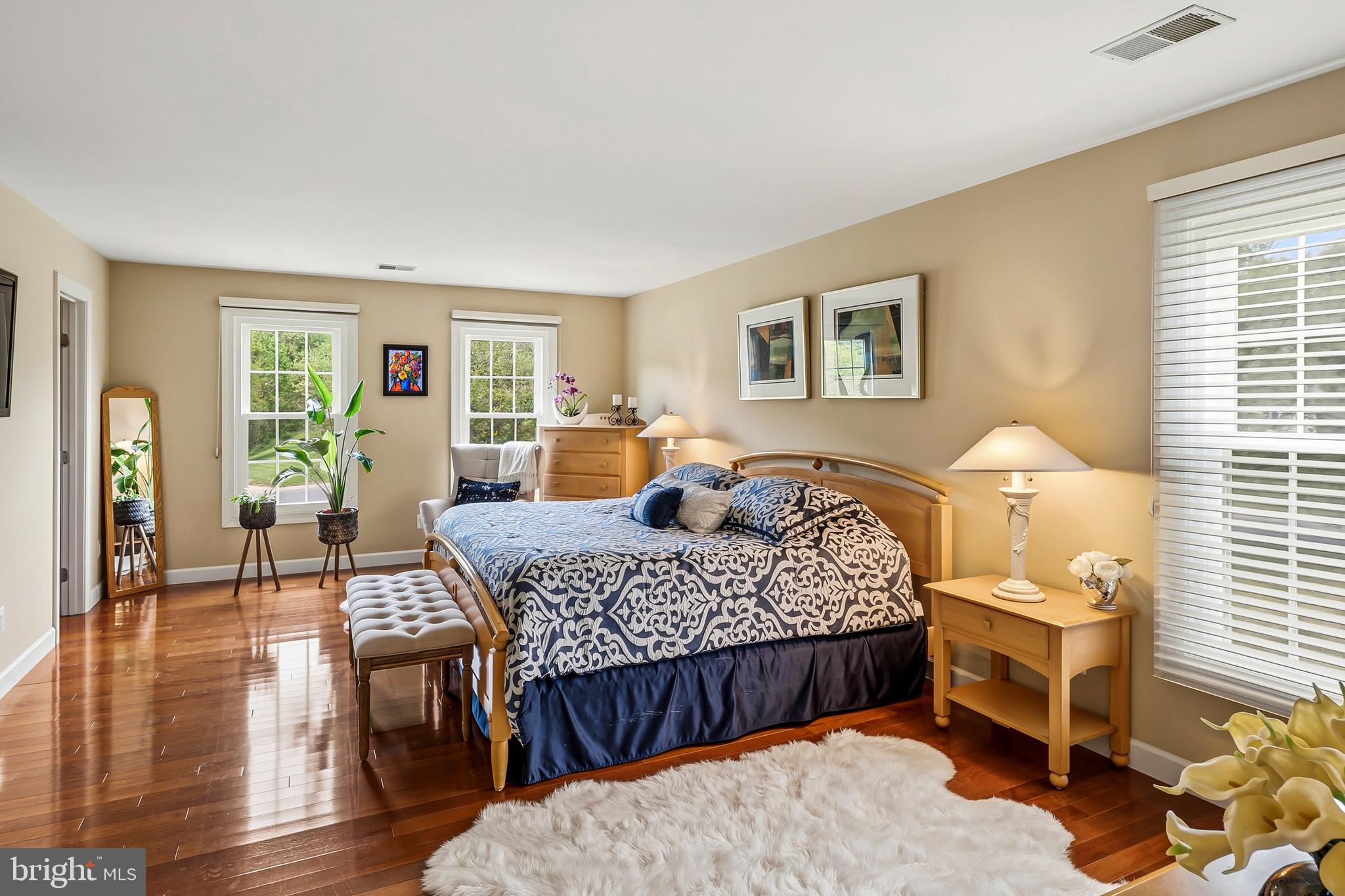 WYNNEWOOD - Residential