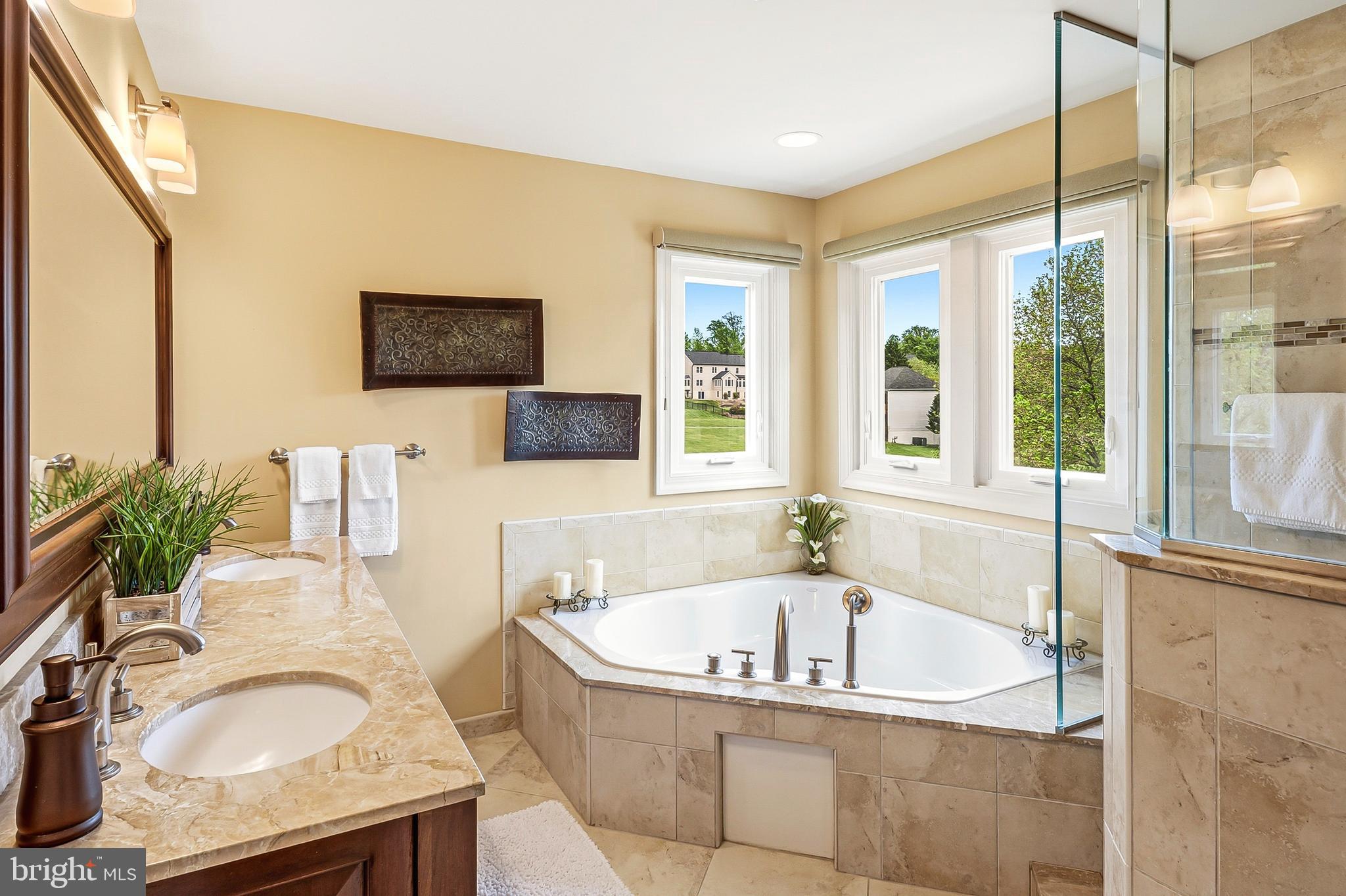 WYNNEWOOD - Residential