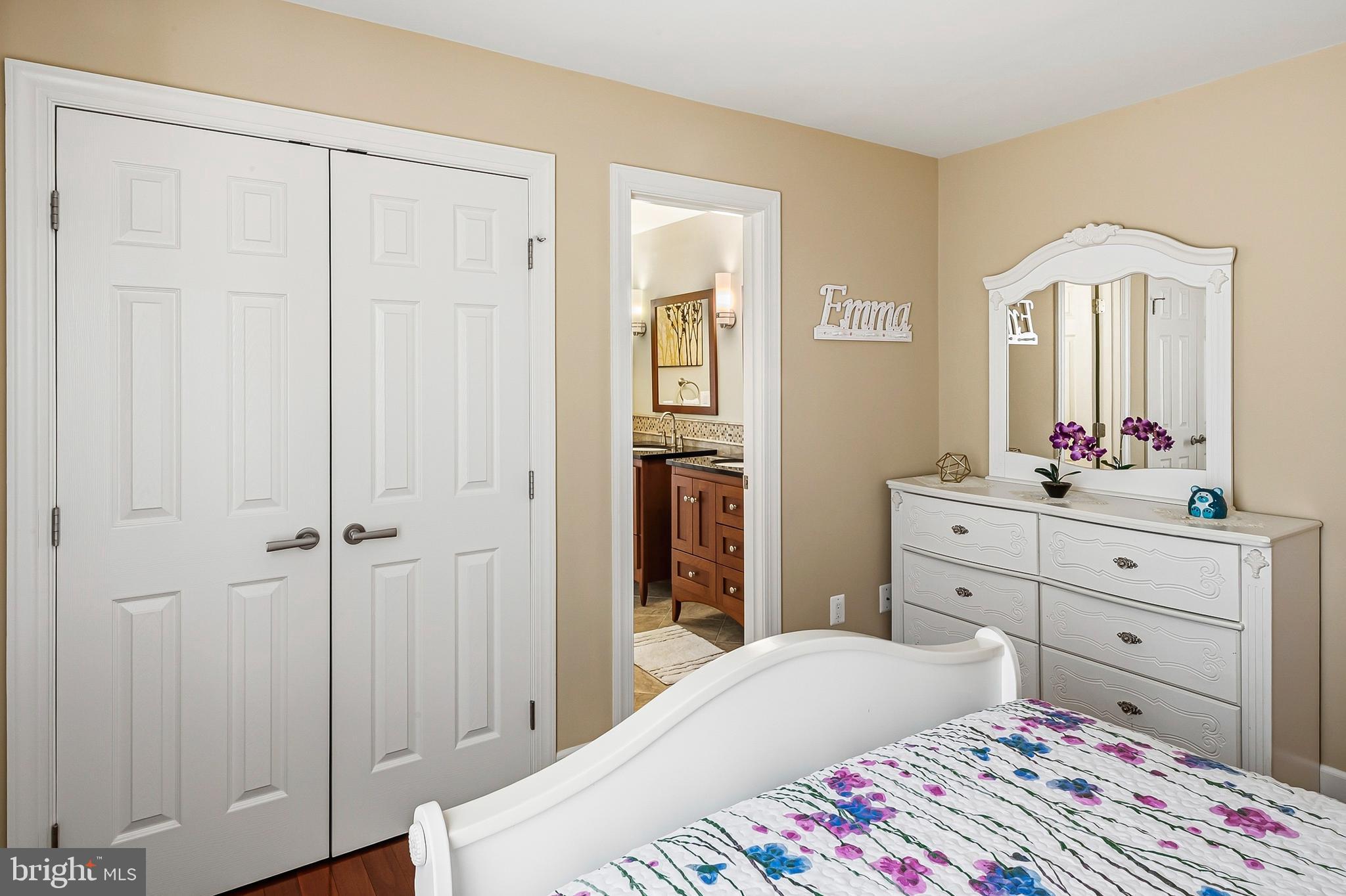 WYNNEWOOD - Residential