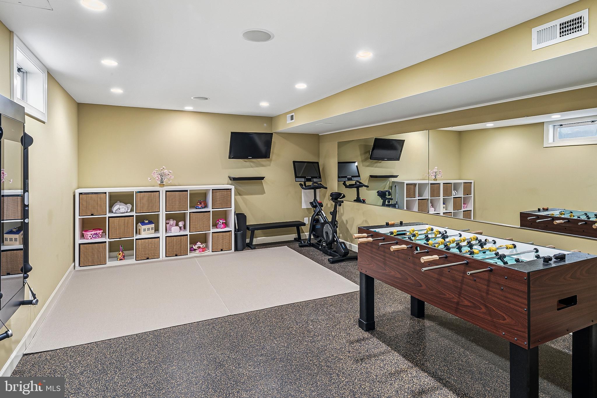 WYNNEWOOD - Residential