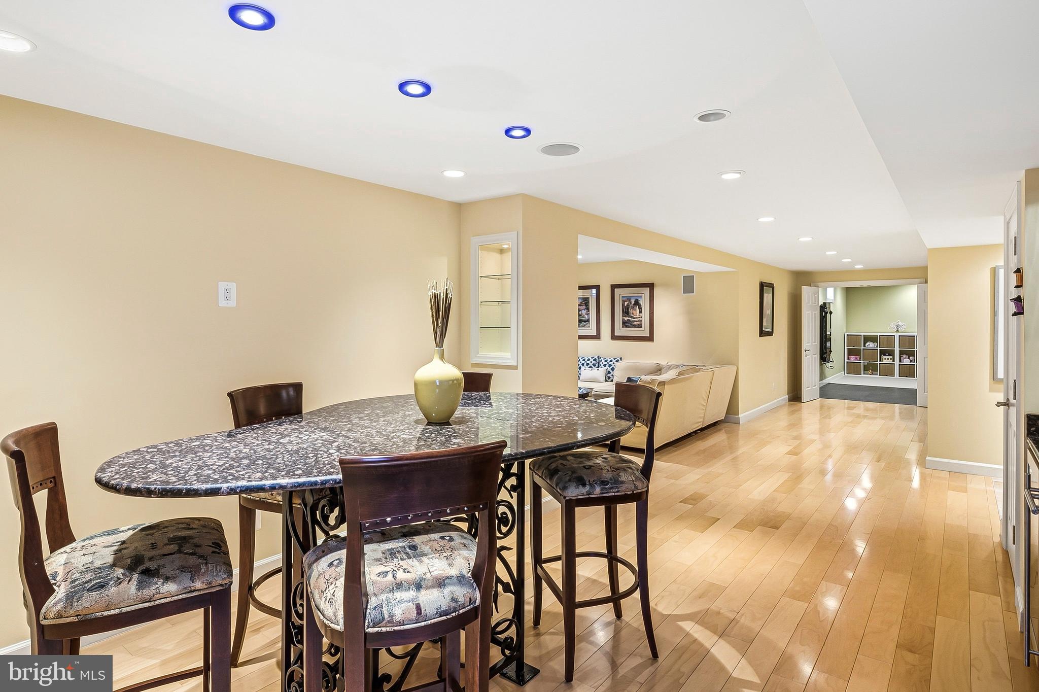 WYNNEWOOD - Residential