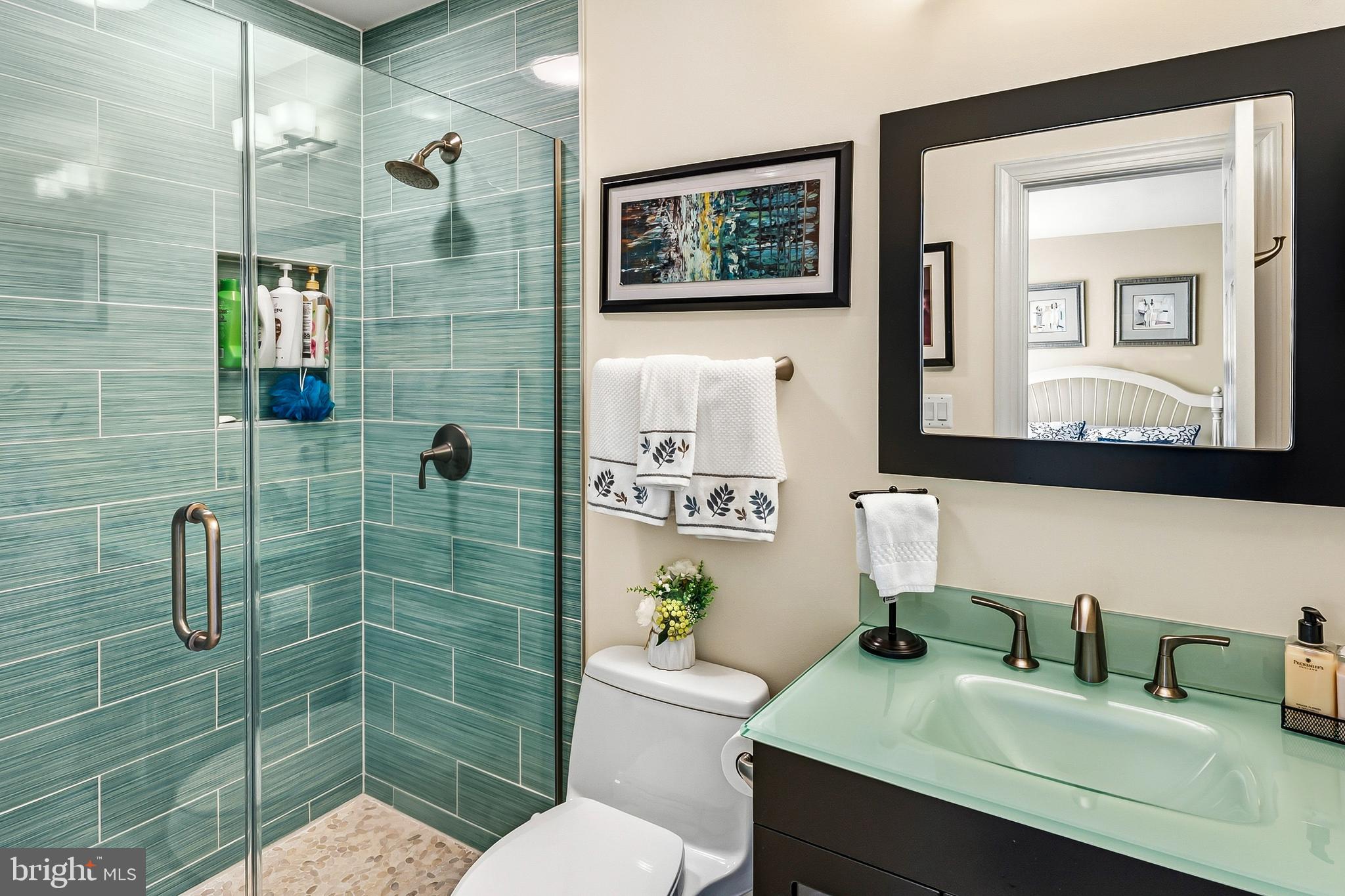 WYNNEWOOD - Residential