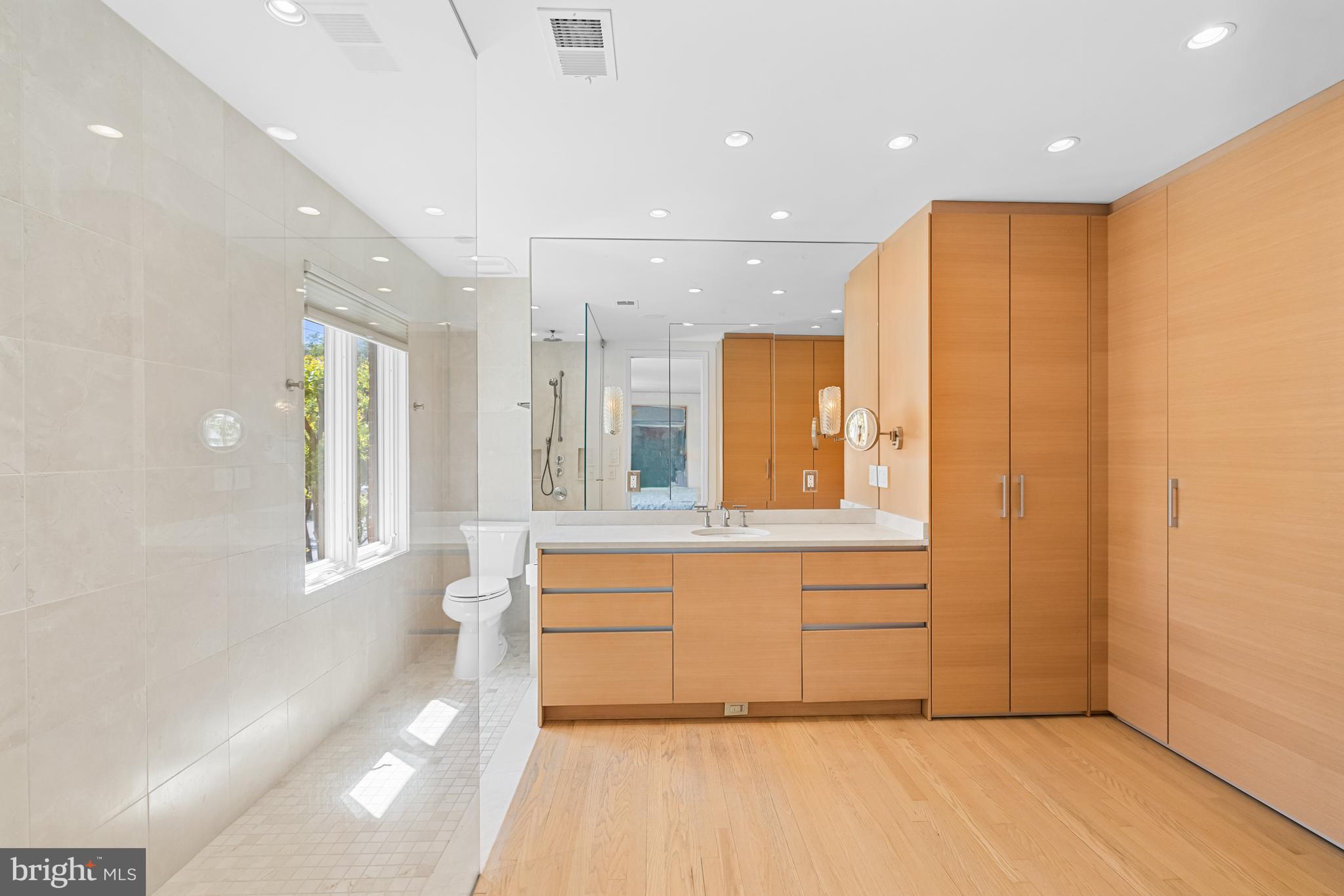 FARMINGTON - Residential