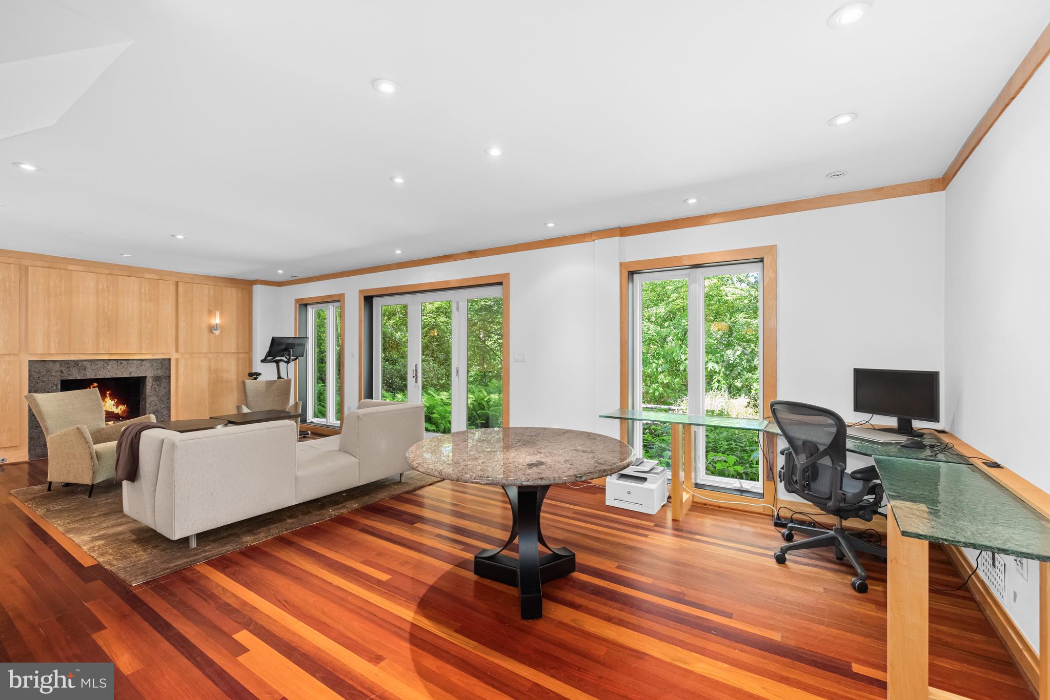 FARMINGTON - Residential