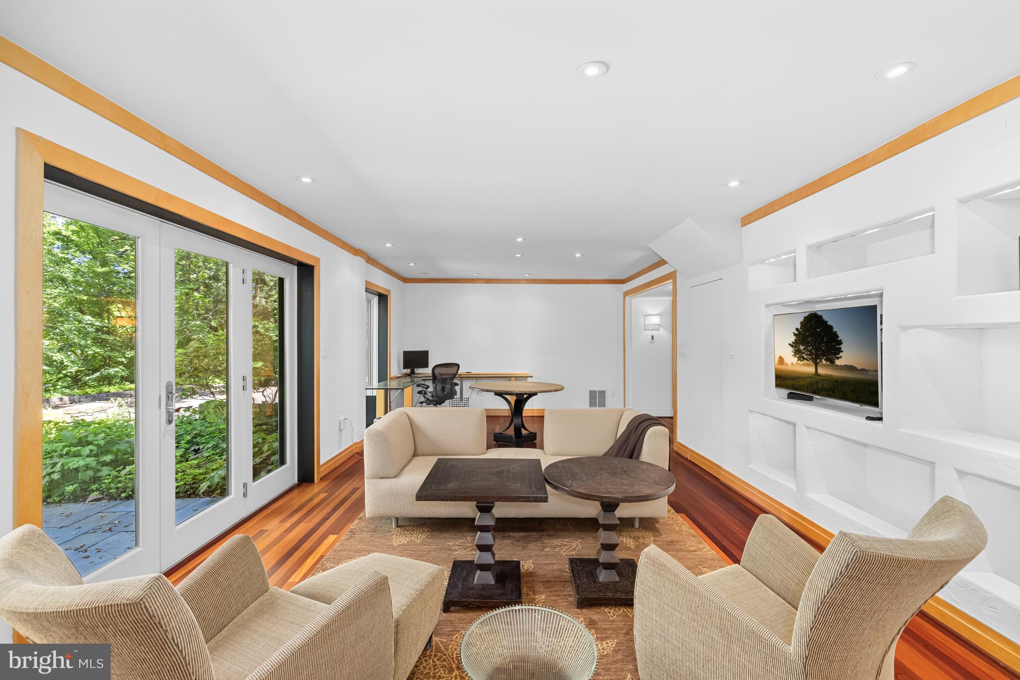 FARMINGTON - Residential