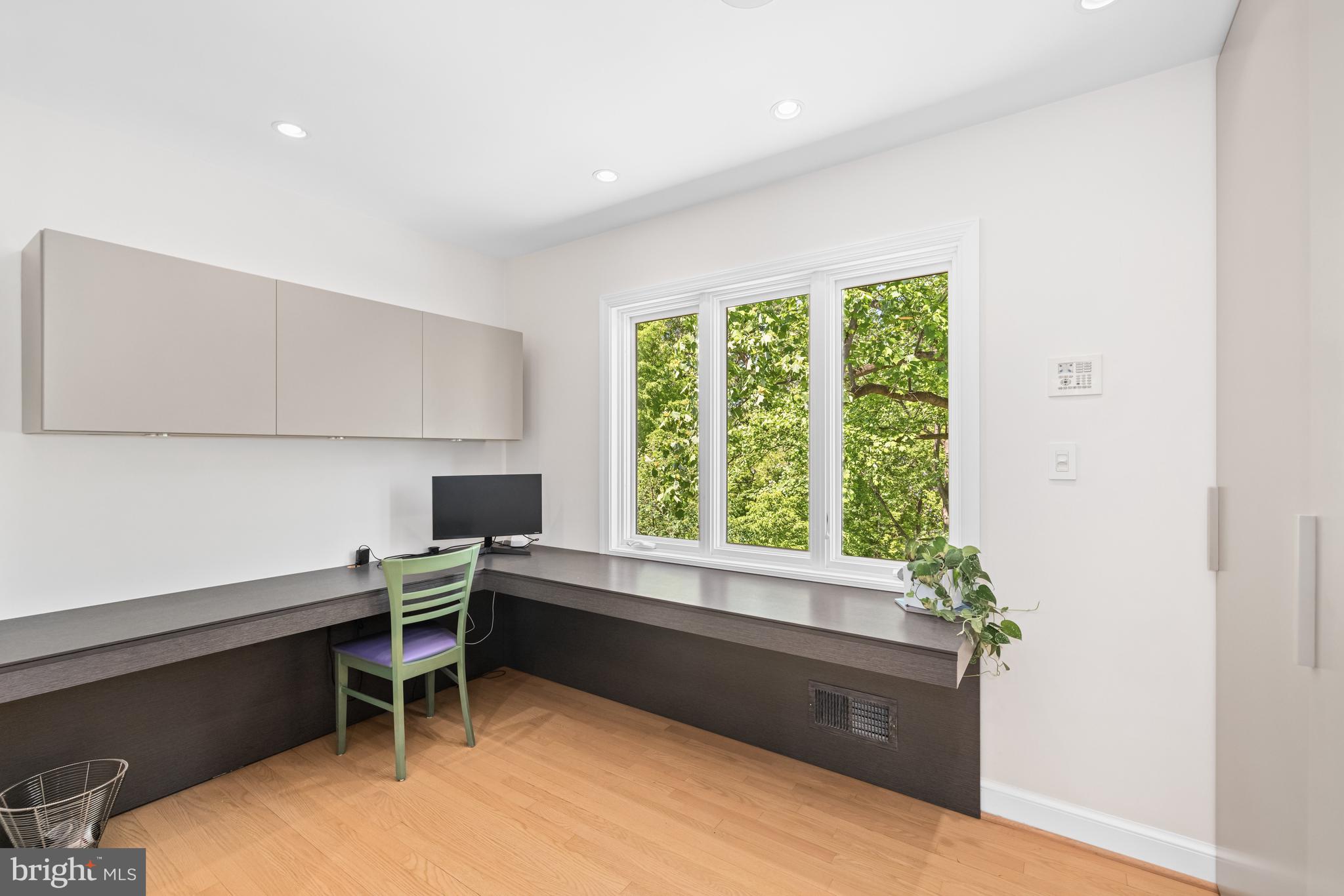 FARMINGTON - Residential