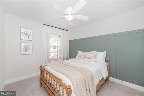 Tiny photo for 7963 Potter Place, ELKRIDGE, MD 21075 (MLS # MDHW2068610)