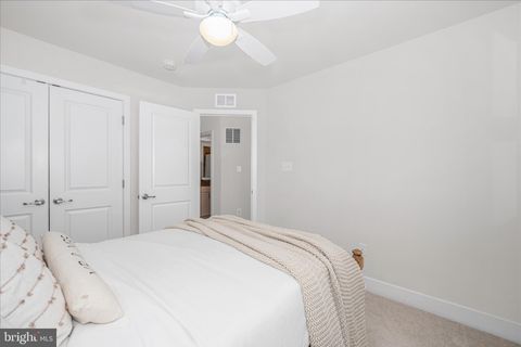 Tiny photo for 7963 Potter Place, ELKRIDGE, MD 21075 (MLS # MDHW2068610)