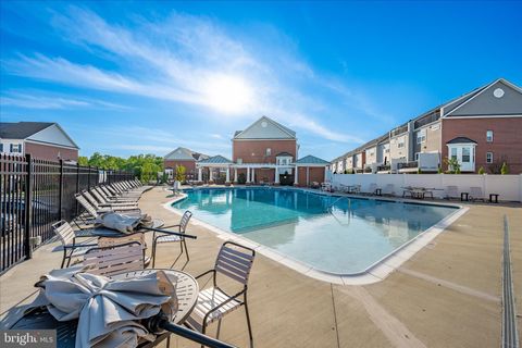 Tiny photo for 7963 Potter Place, ELKRIDGE, MD 21075 (MLS # MDHW2068610)