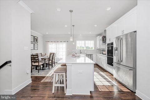 Tiny photo for 7963 Potter Place, ELKRIDGE, MD 21075 (MLS # MDHW2068610)