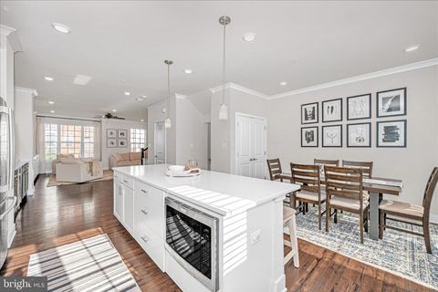 Tiny photo for 7963 Potter Place, ELKRIDGE, MD 21075 (MLS # MDHW2068610)