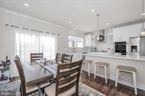 Tiny photo for 7963 Potter Place, ELKRIDGE, MD 21075 (MLS # MDHW2068610)