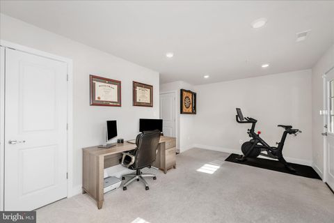 Tiny photo for 7963 Potter Place, ELKRIDGE, MD 21075 (MLS # MDHW2068610)