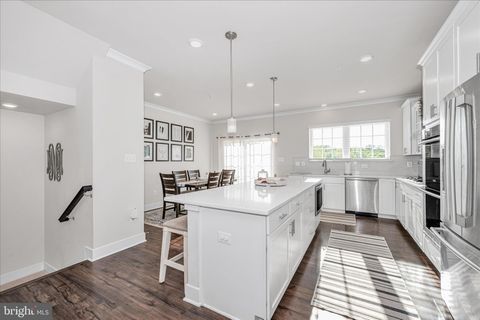 Tiny photo for 7963 Potter Place, ELKRIDGE, MD 21075 (MLS # MDHW2068610)