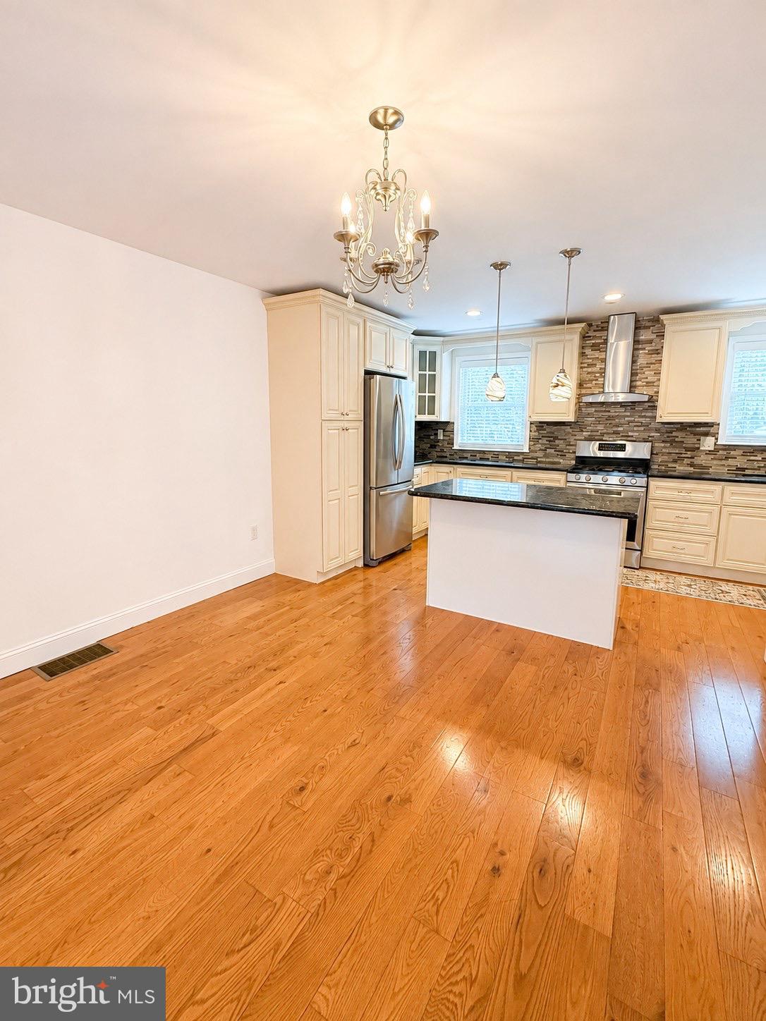 3646 GENESEE DRIVE