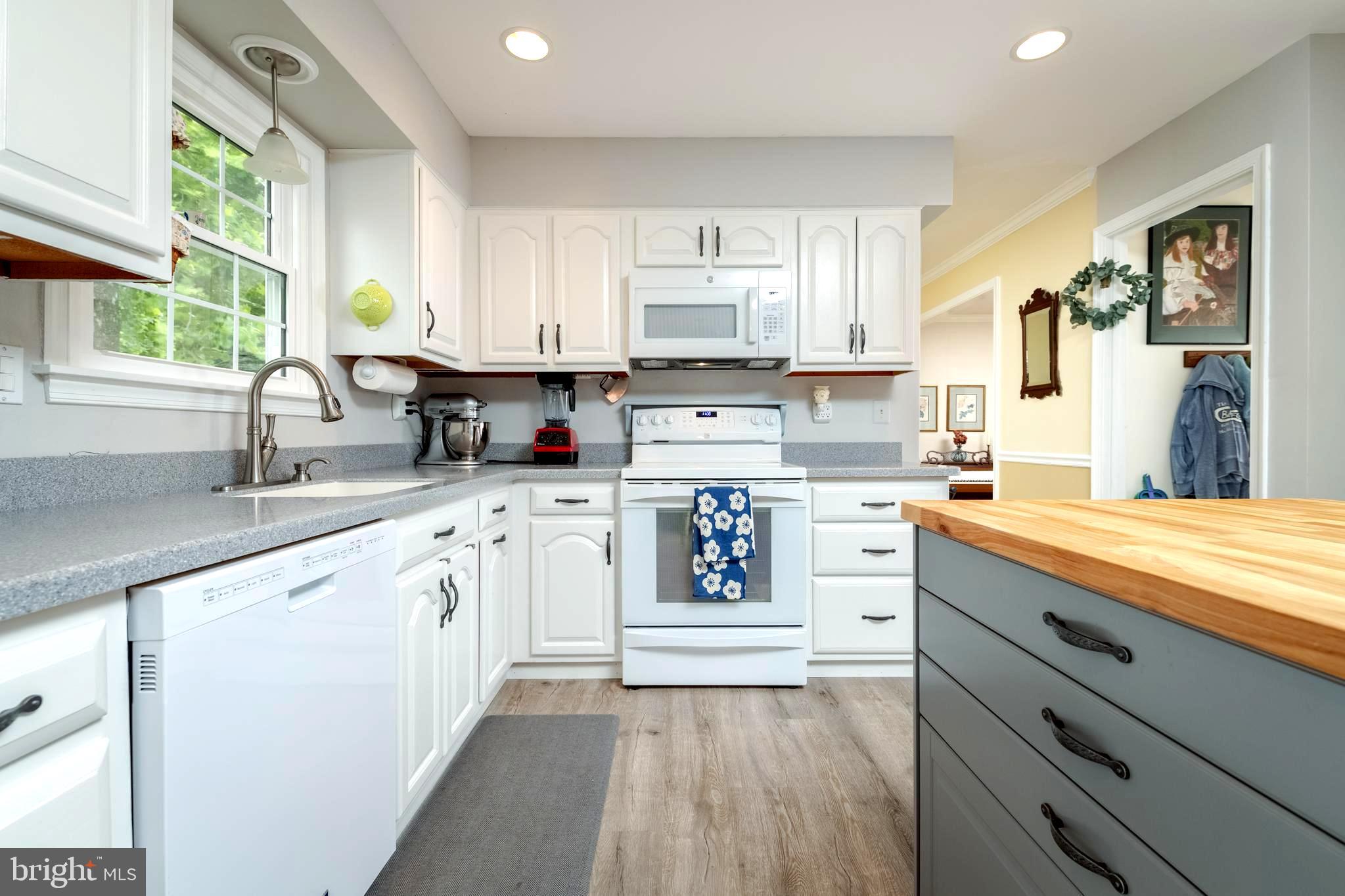 AMYCLAE ESTATES - Residential