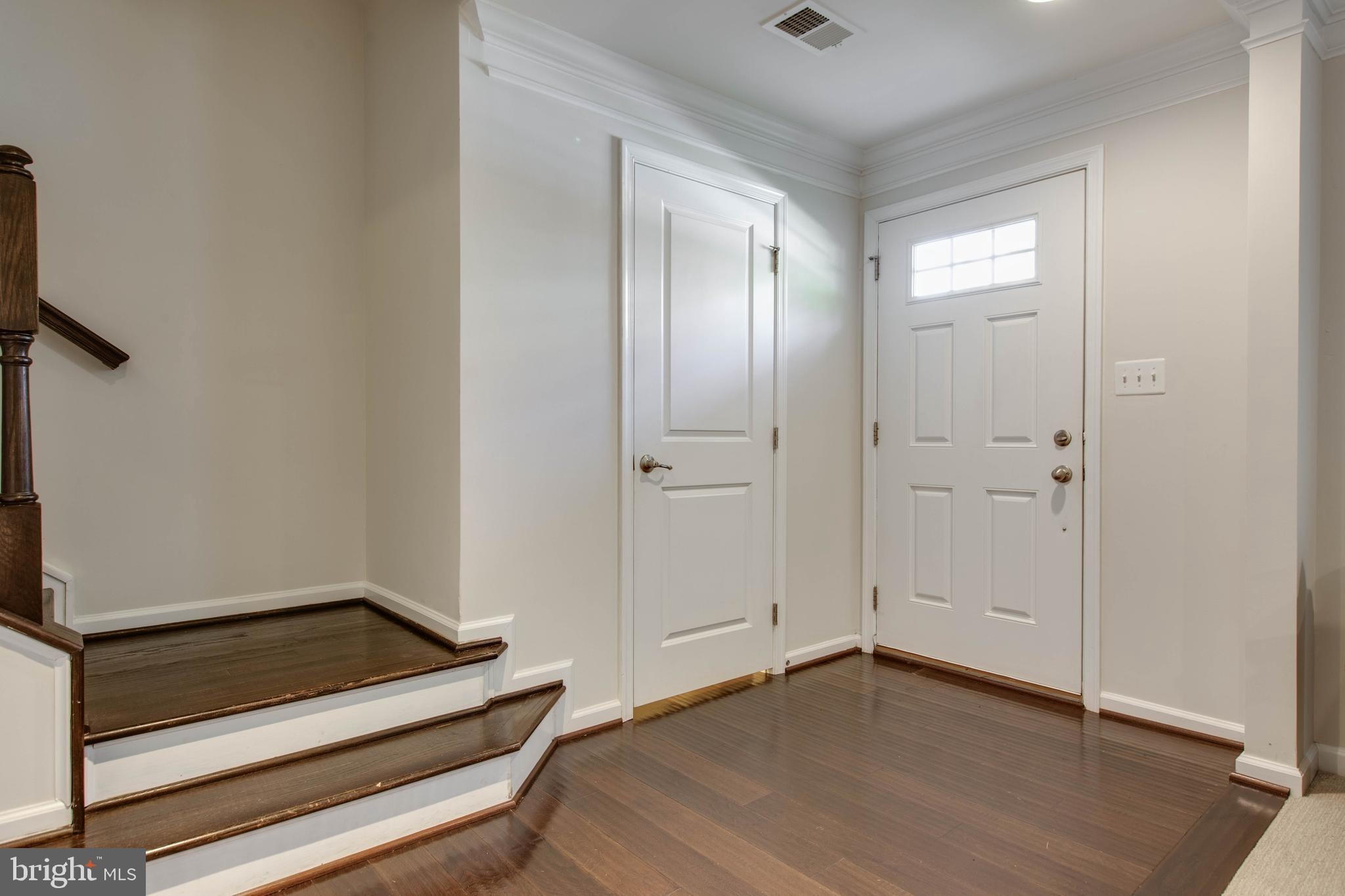 807 FOXLEIGH WAY