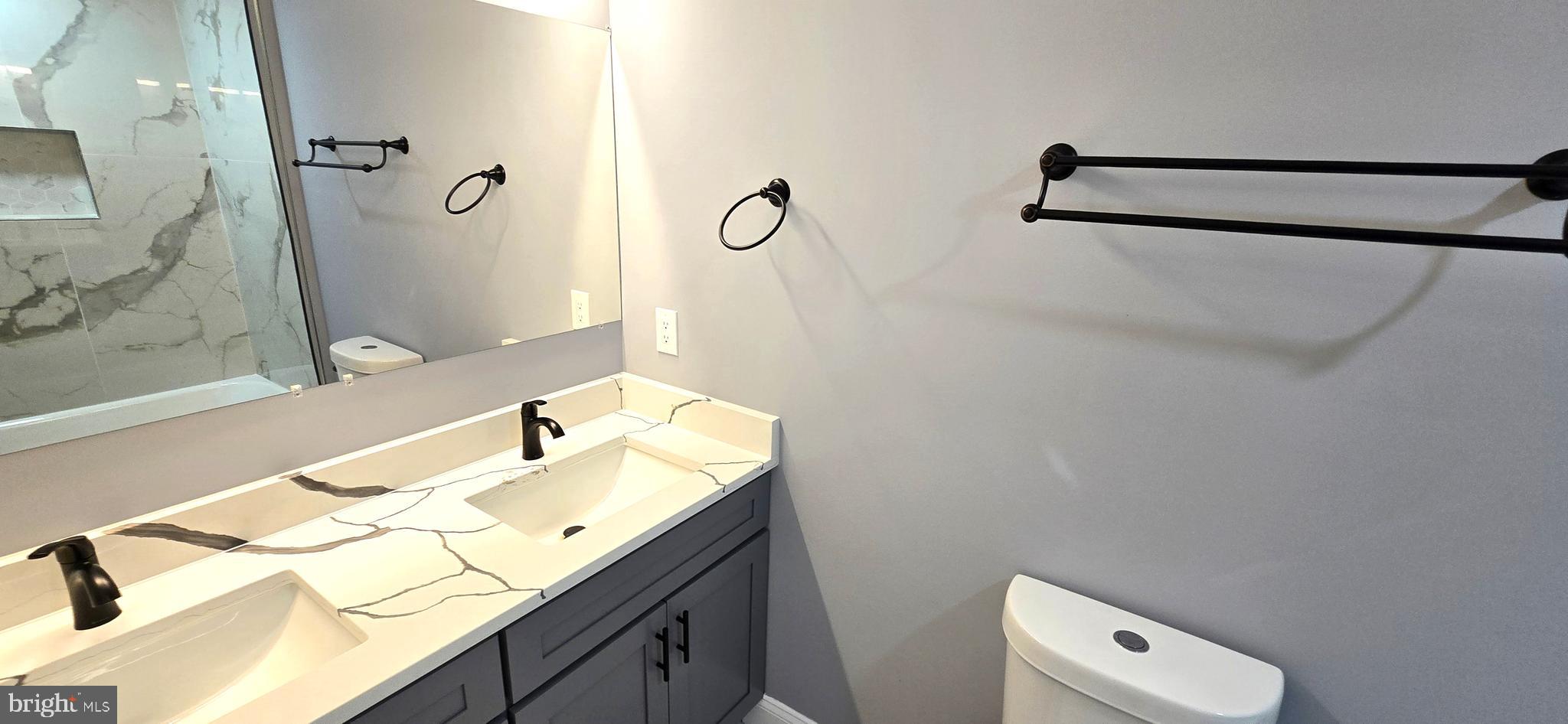 GREEKTOWN - Residential Lease