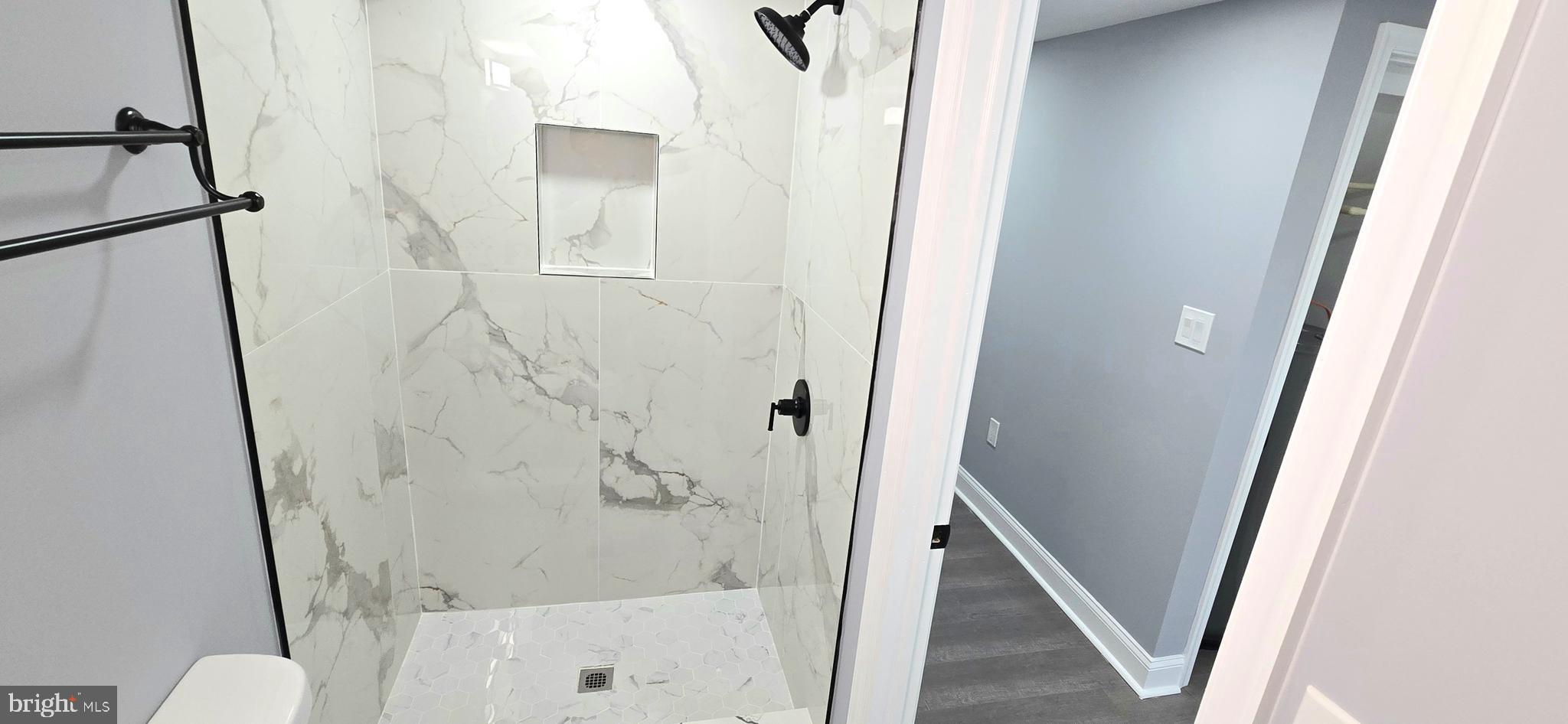 GREEKTOWN - Residential Lease