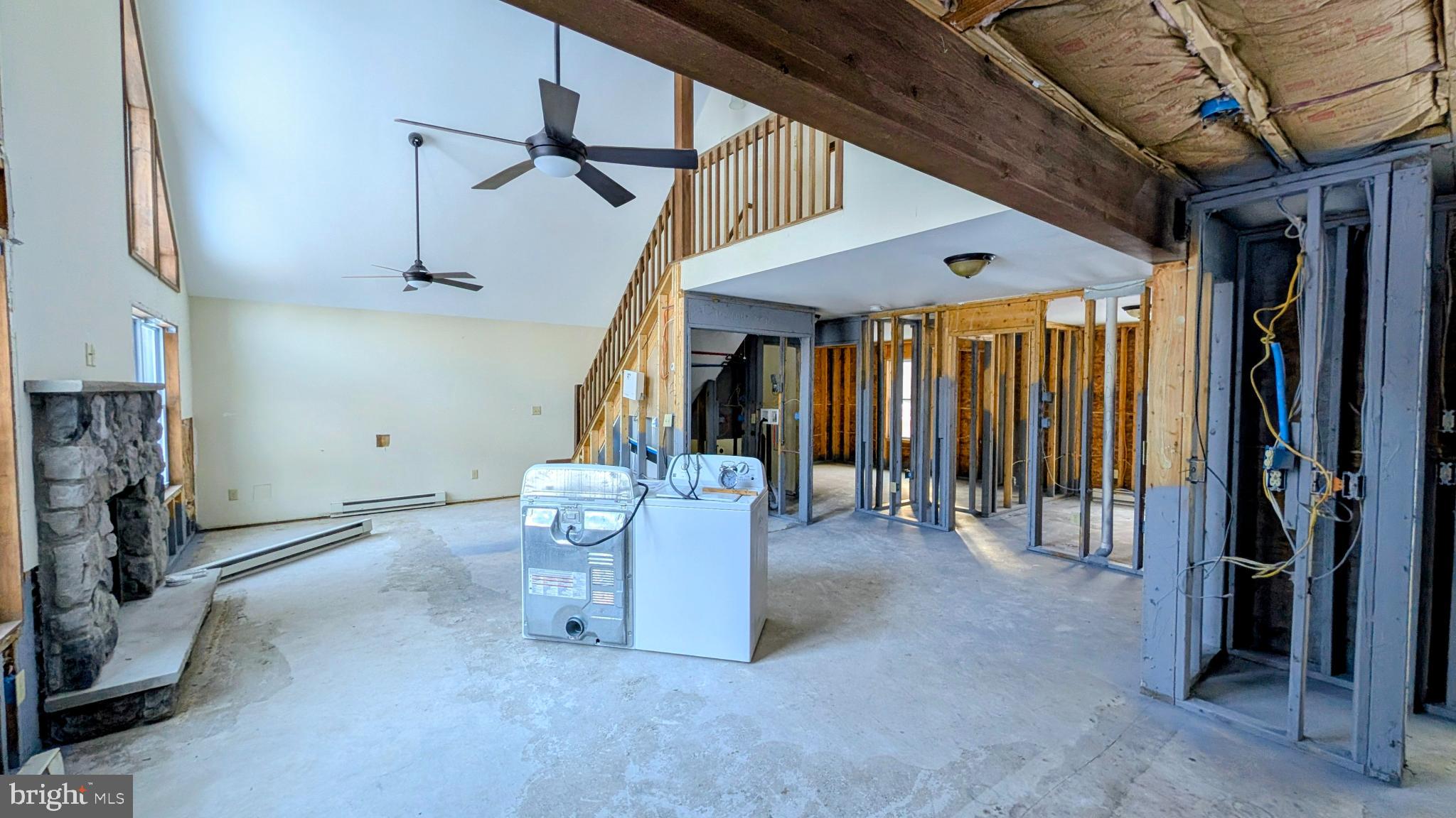 HOLIDAY POCONO - Residential