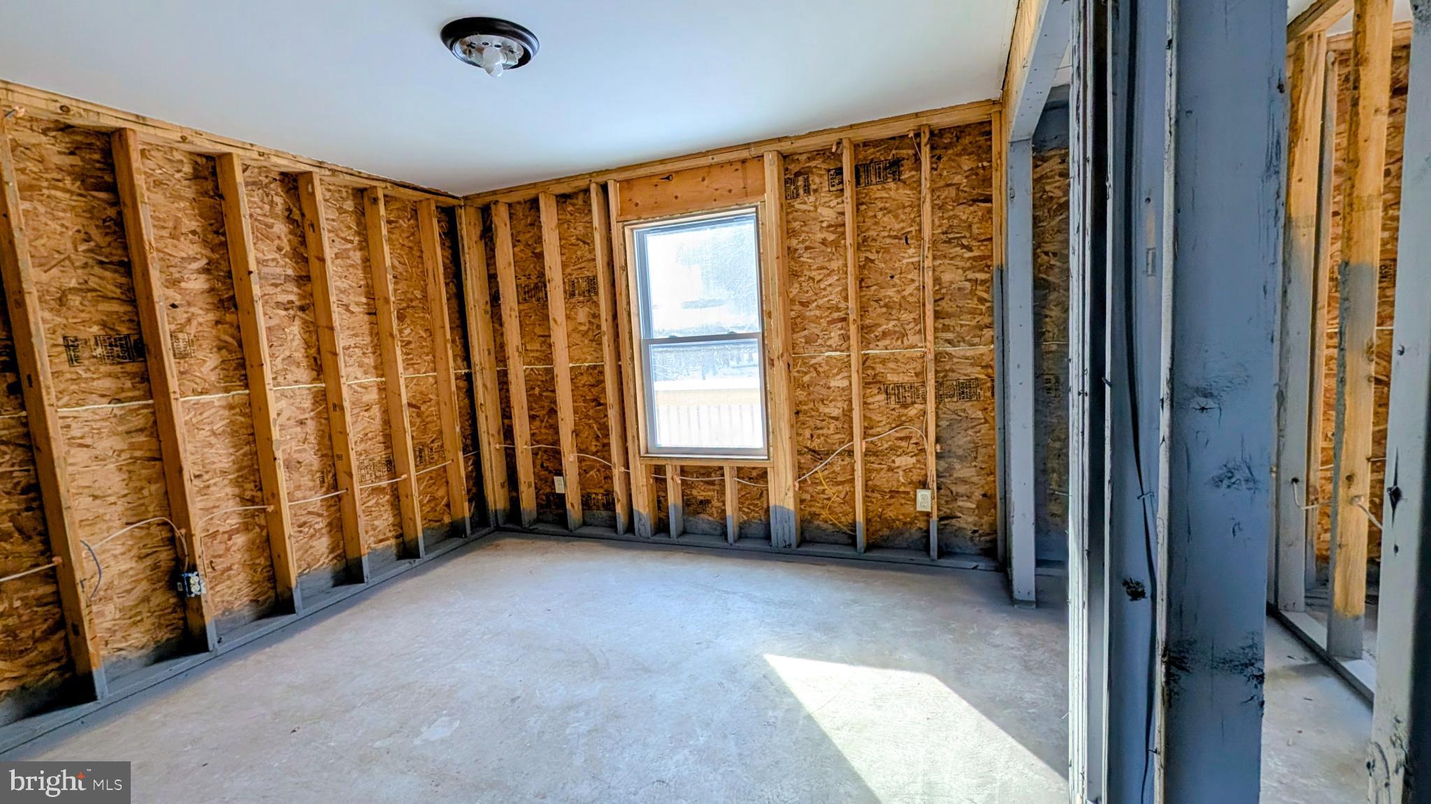 HOLIDAY POCONO - Residential