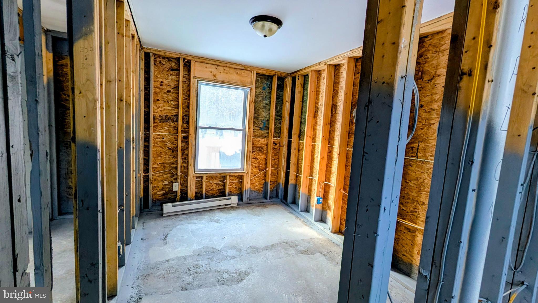 HOLIDAY POCONO - Residential