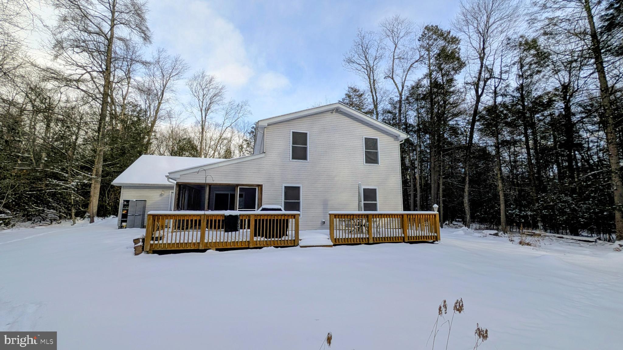 HOLIDAY POCONO - Residential