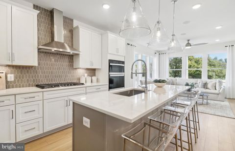 2061 HENSON NORRIS STREET ROCKVILLE MD 20850