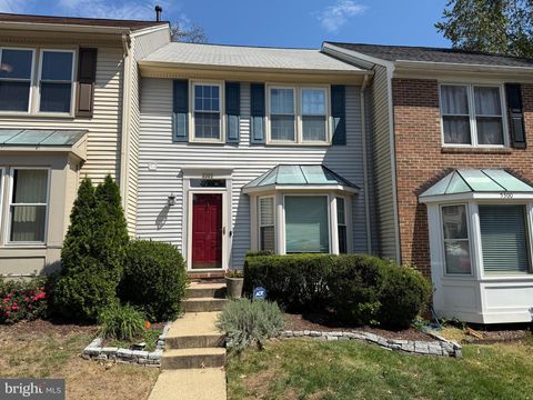 5302 RIDLEY COURT ALEXANDRIA VA 22315